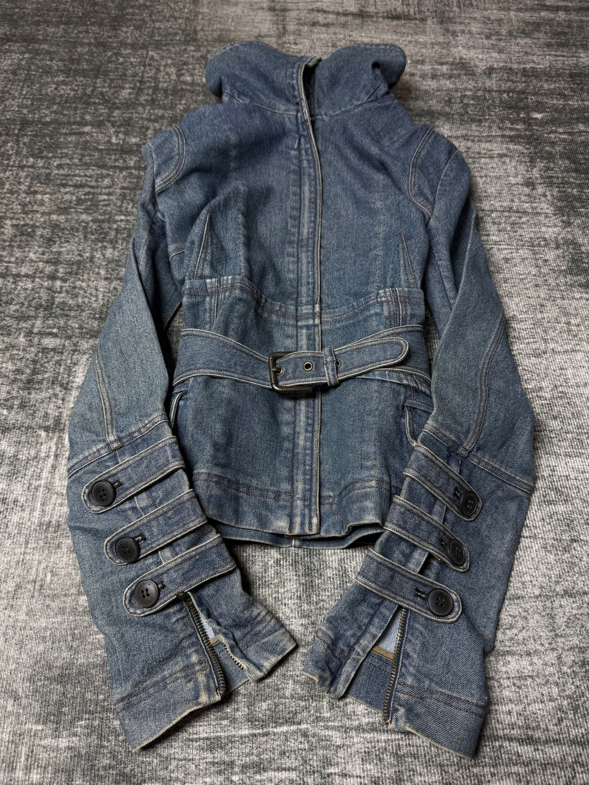 350926BAD2WEAR