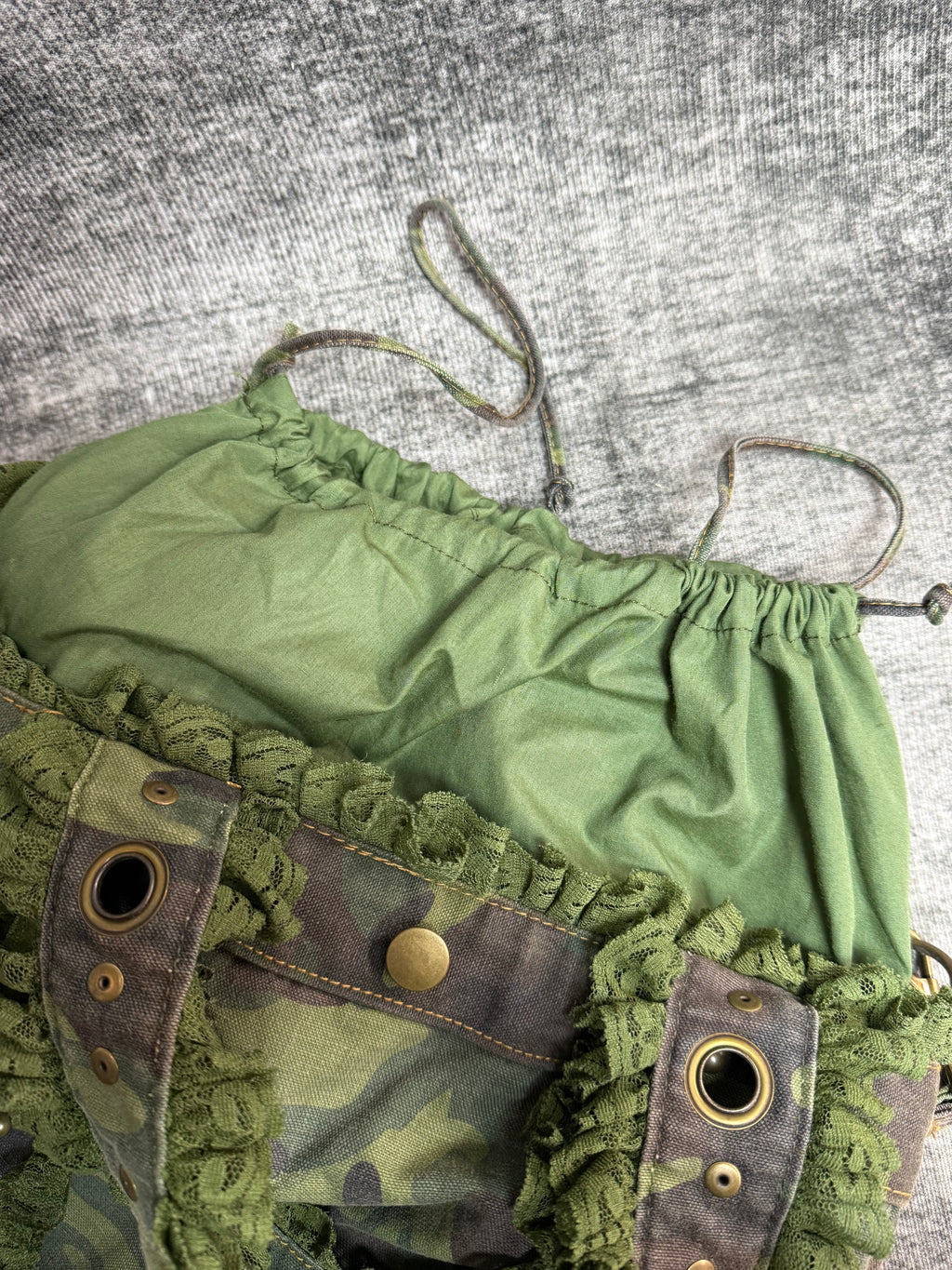 CAMO CROSS BODY BAG