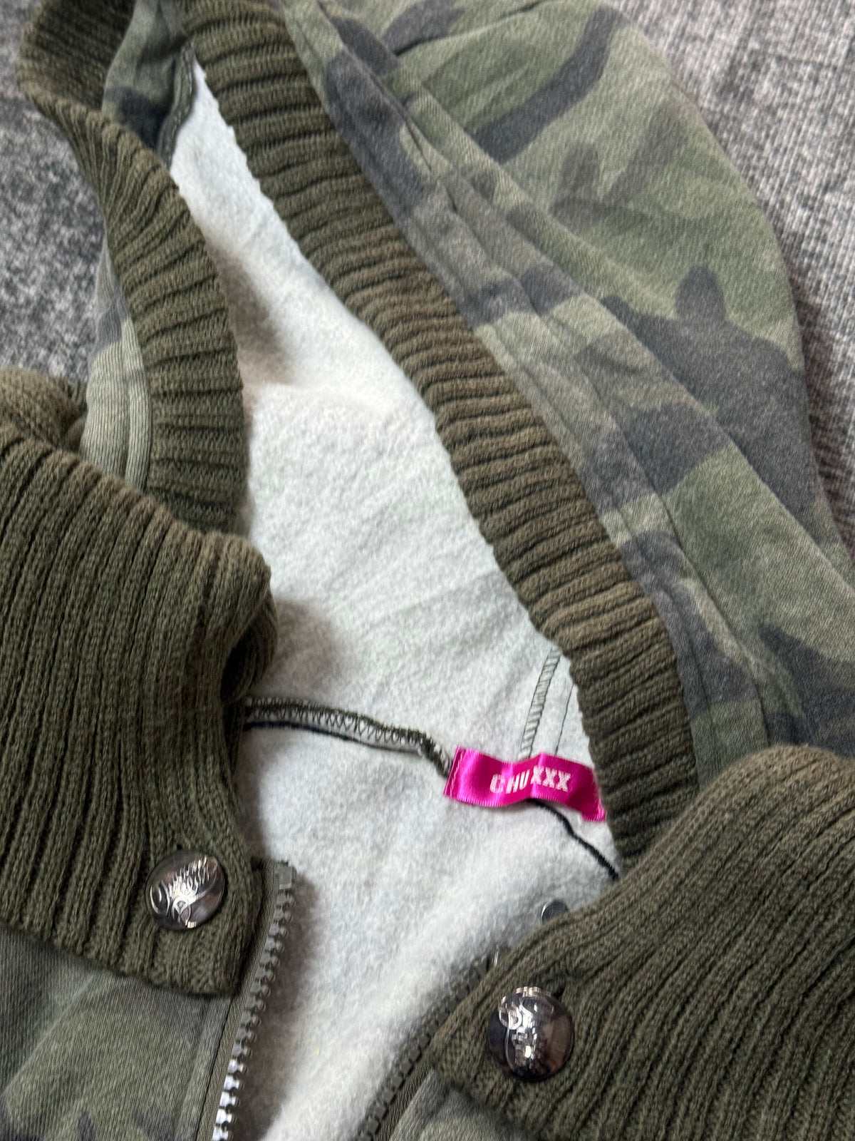 1040926BAD2WEAR