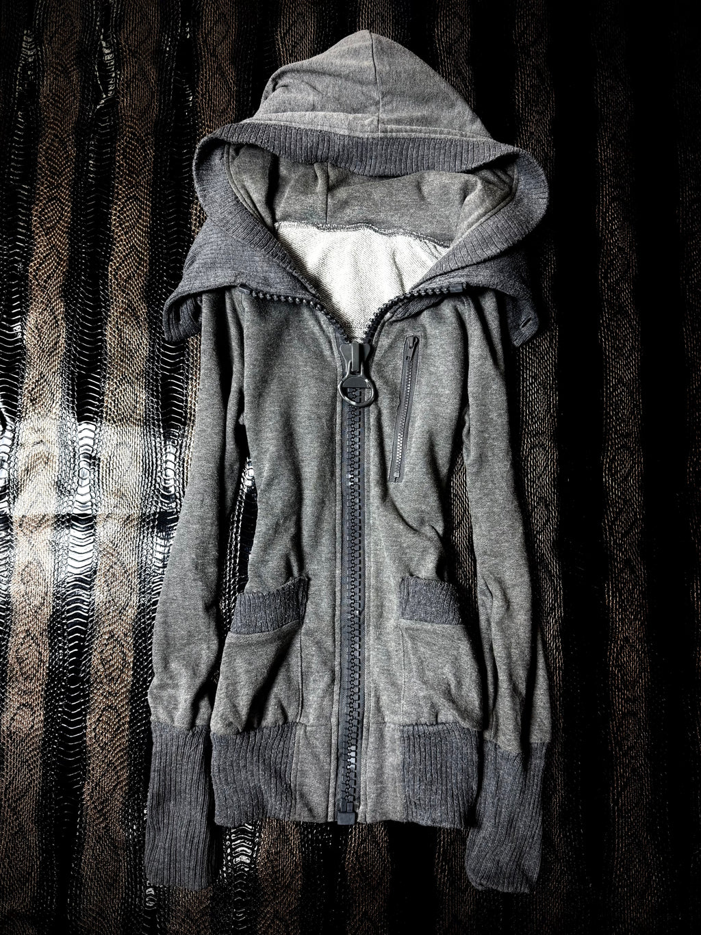 810626BAD2WEAR