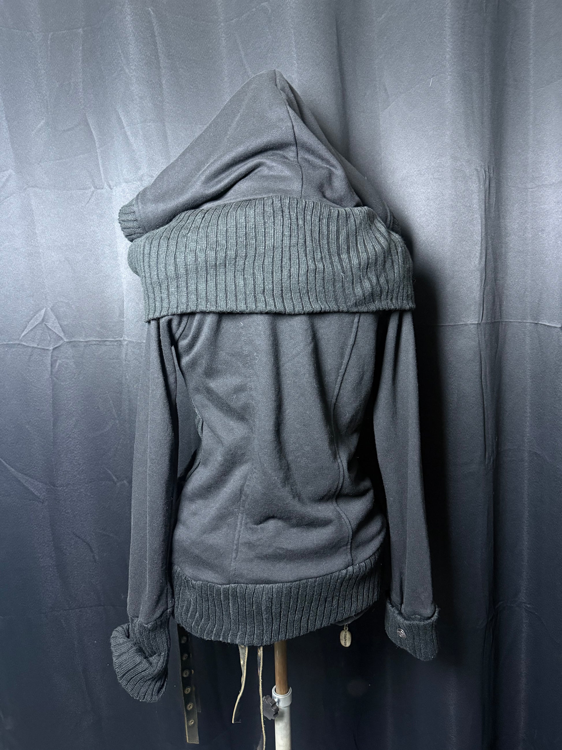 B2V-PRIVET BEACH HOODIE༒