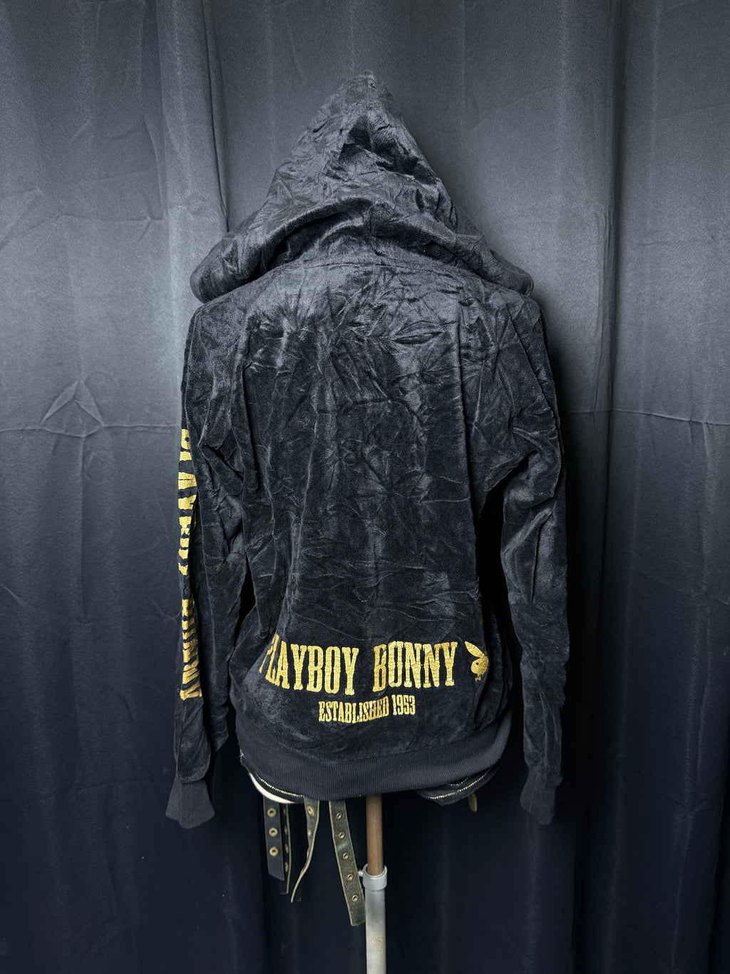 B2V- PLAYBOY HOODIE༒