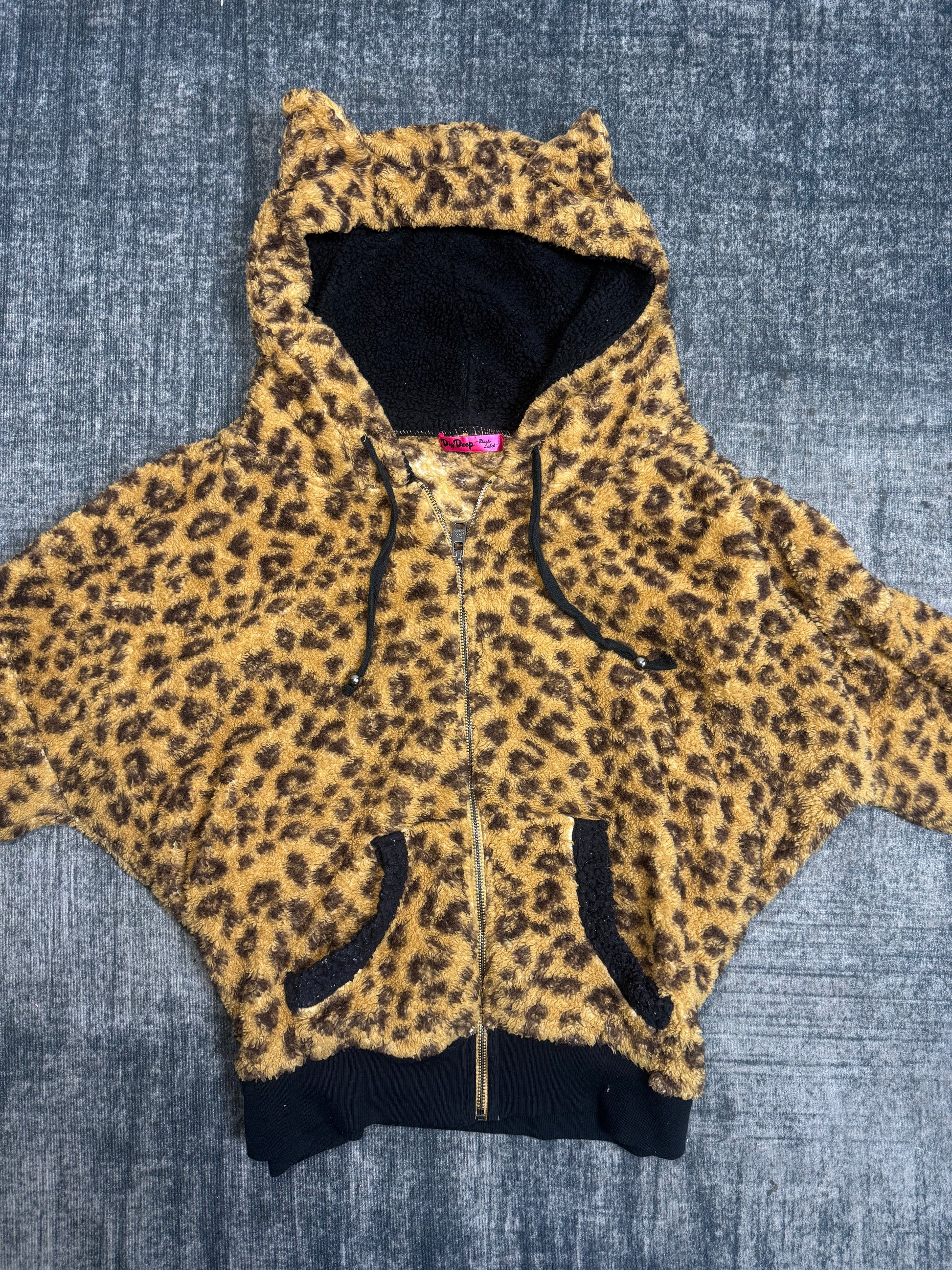 B2V- DIG DEEP HOODIE༒