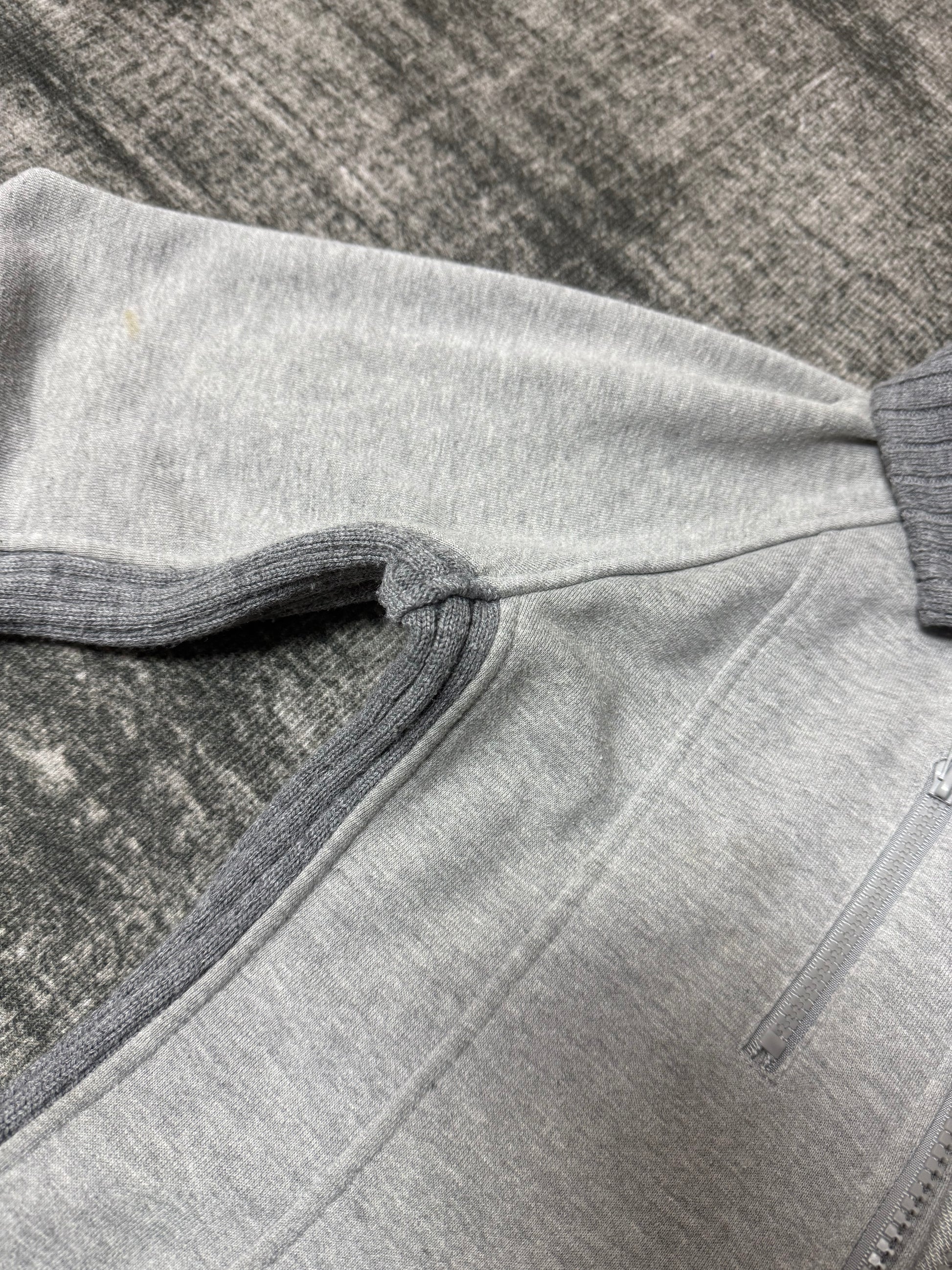 830826BAD2WEAR
