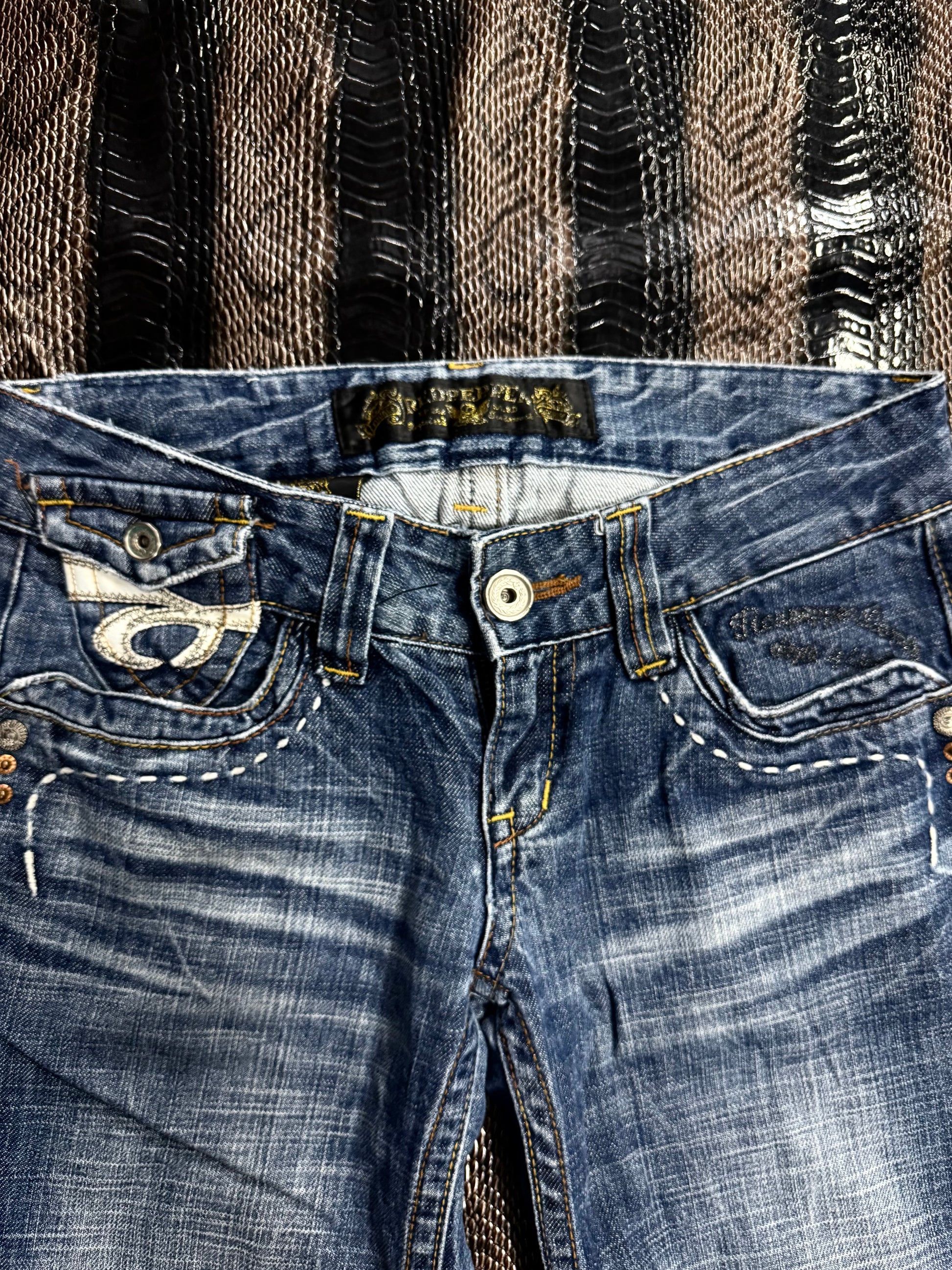 040626BAD2WEAR