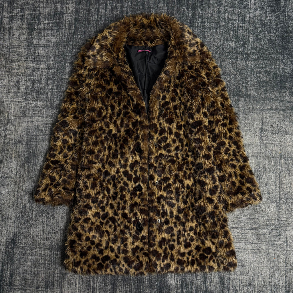 ༒𝐁𝟐𝐕༒𝟏 𝐎𝐅 𝟏 𝐋𝐈𝐌𝐈𝐓𝐄𝐃 𝐎𝐔𝐓𝐅𝐈𝐓