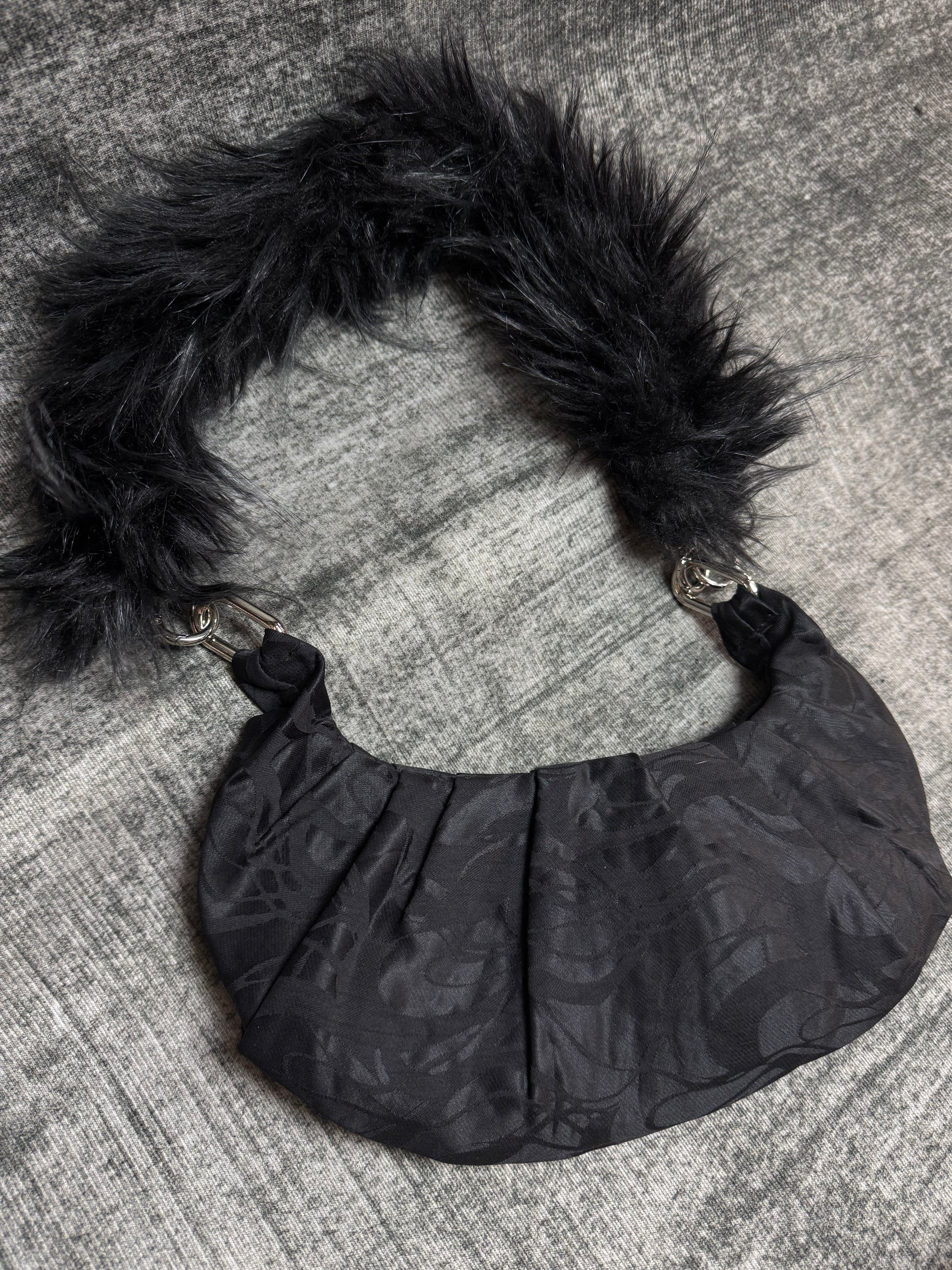 SEASHEER HALF MOON BAGS༒