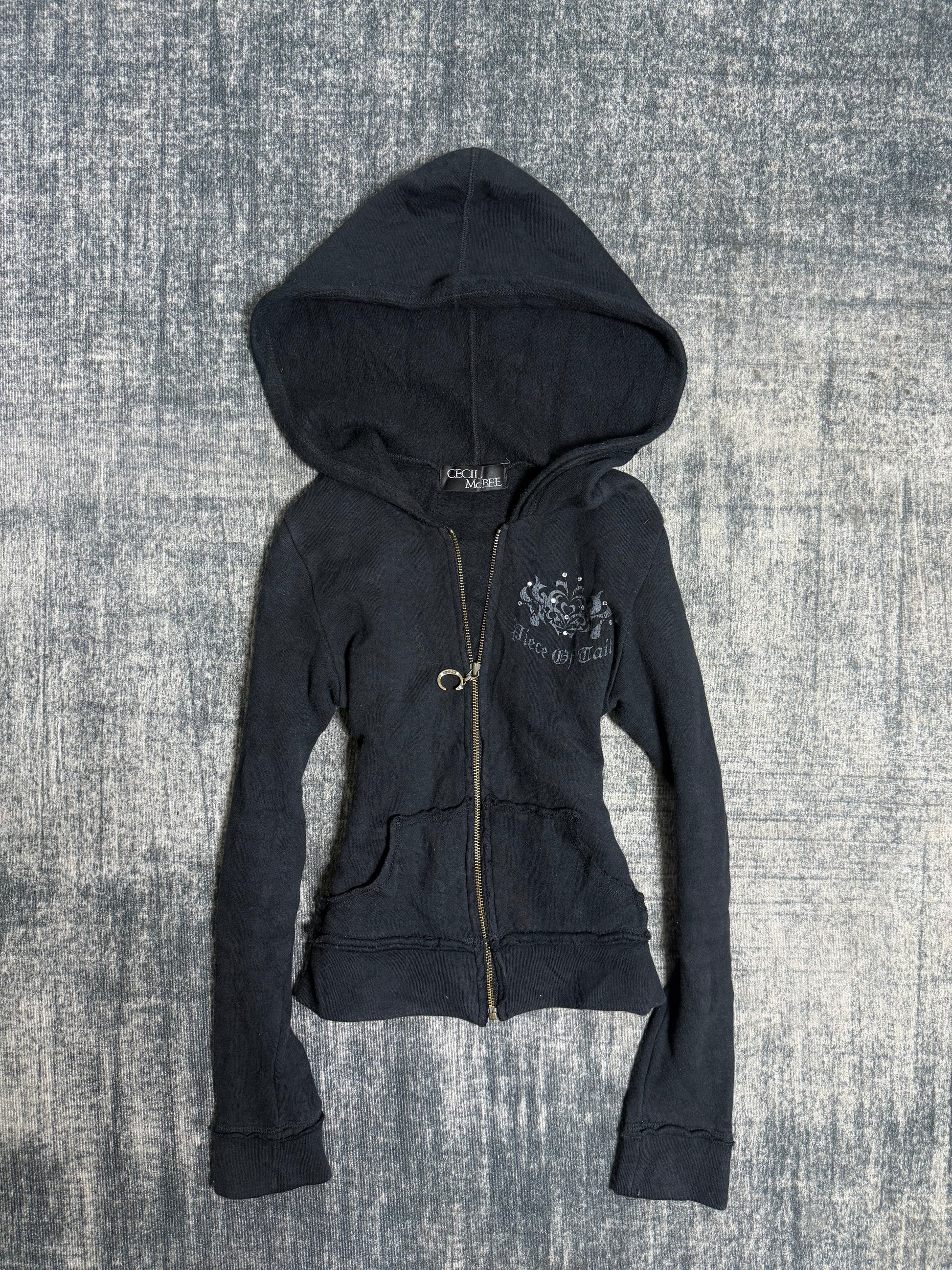 B2V-CELI MCBEE HOODIE ༒