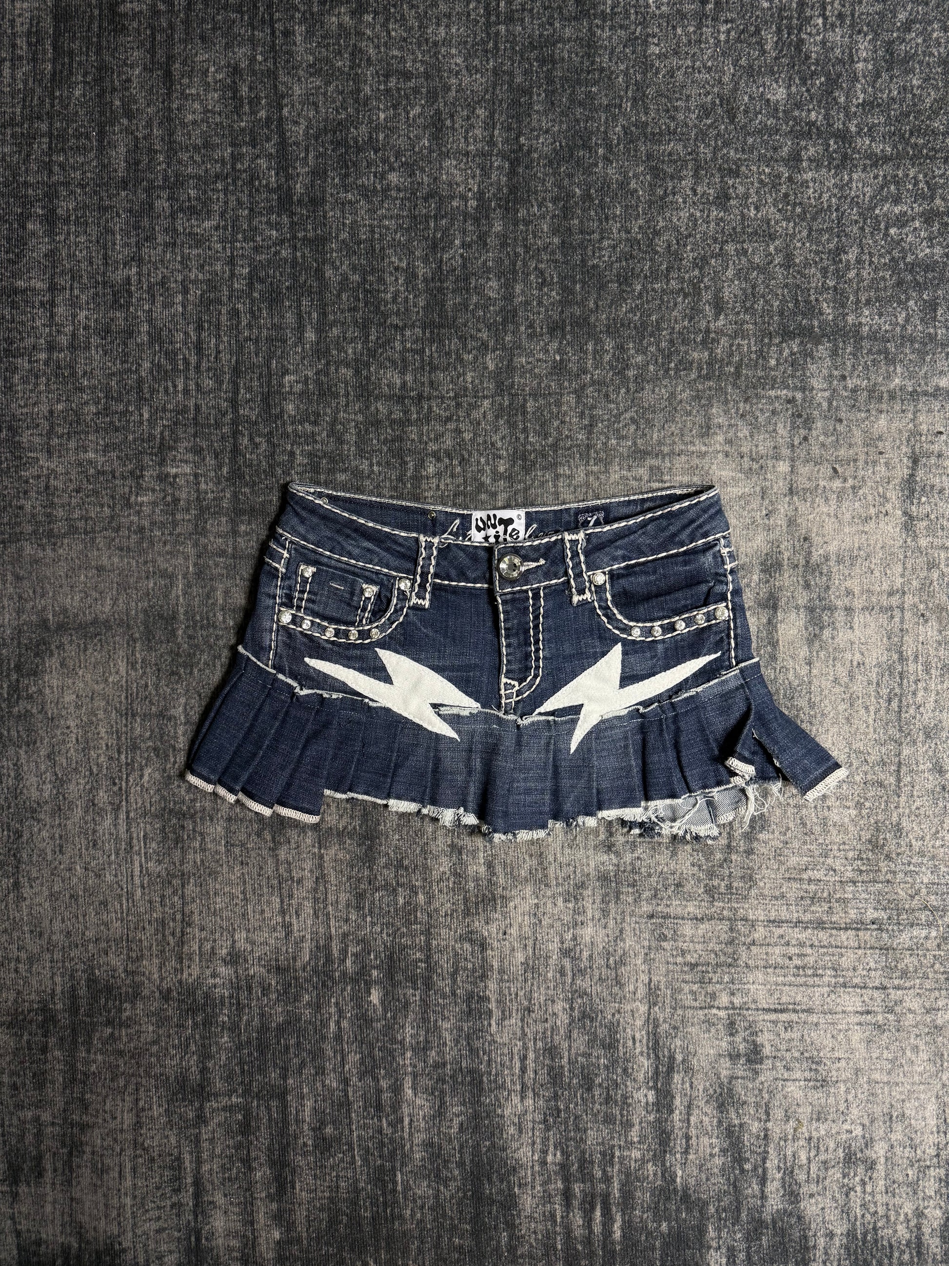 No one buy it so yeah,please buy it