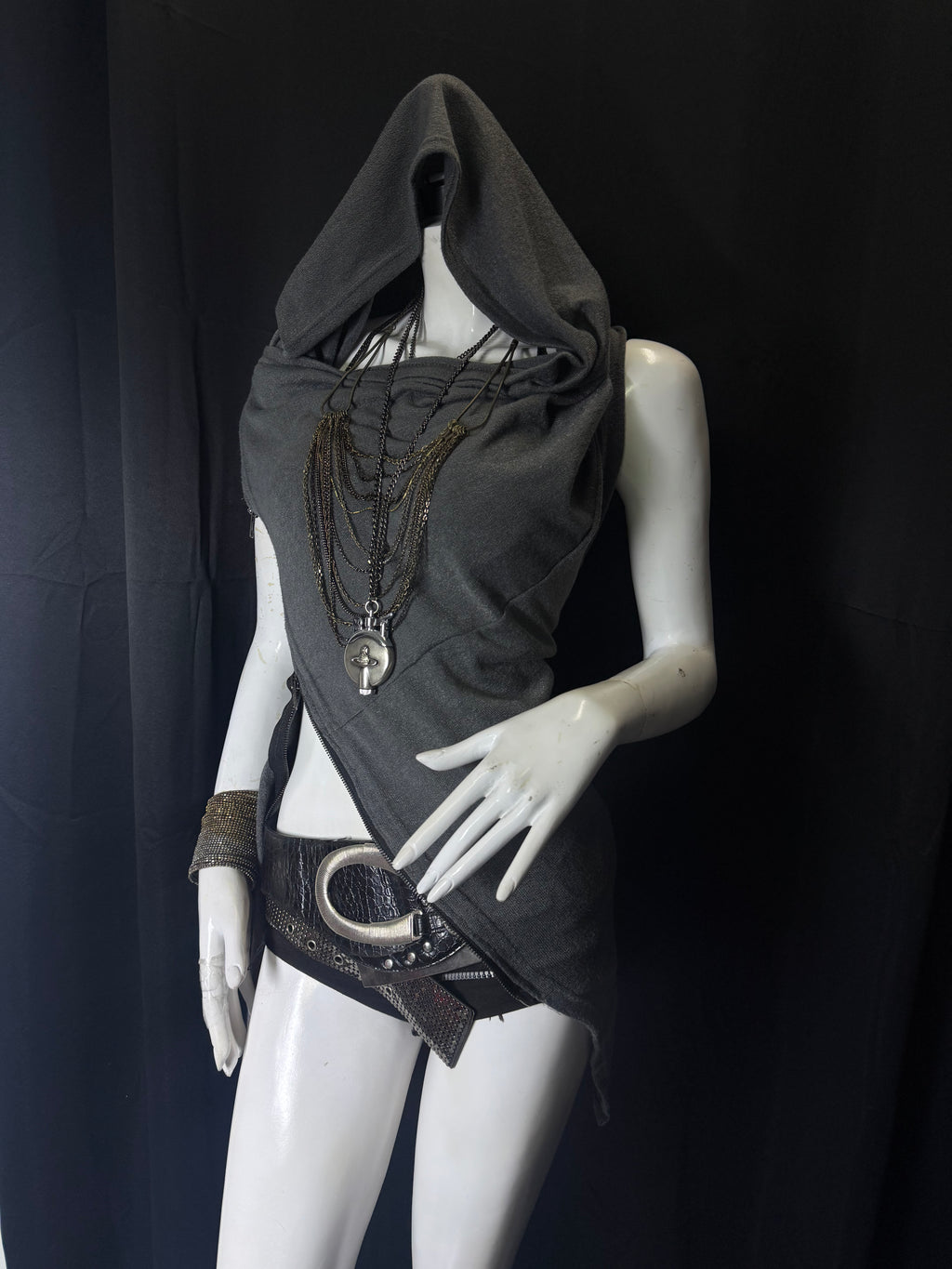 B2V- NO TAG ASSASSINSHIRT༒