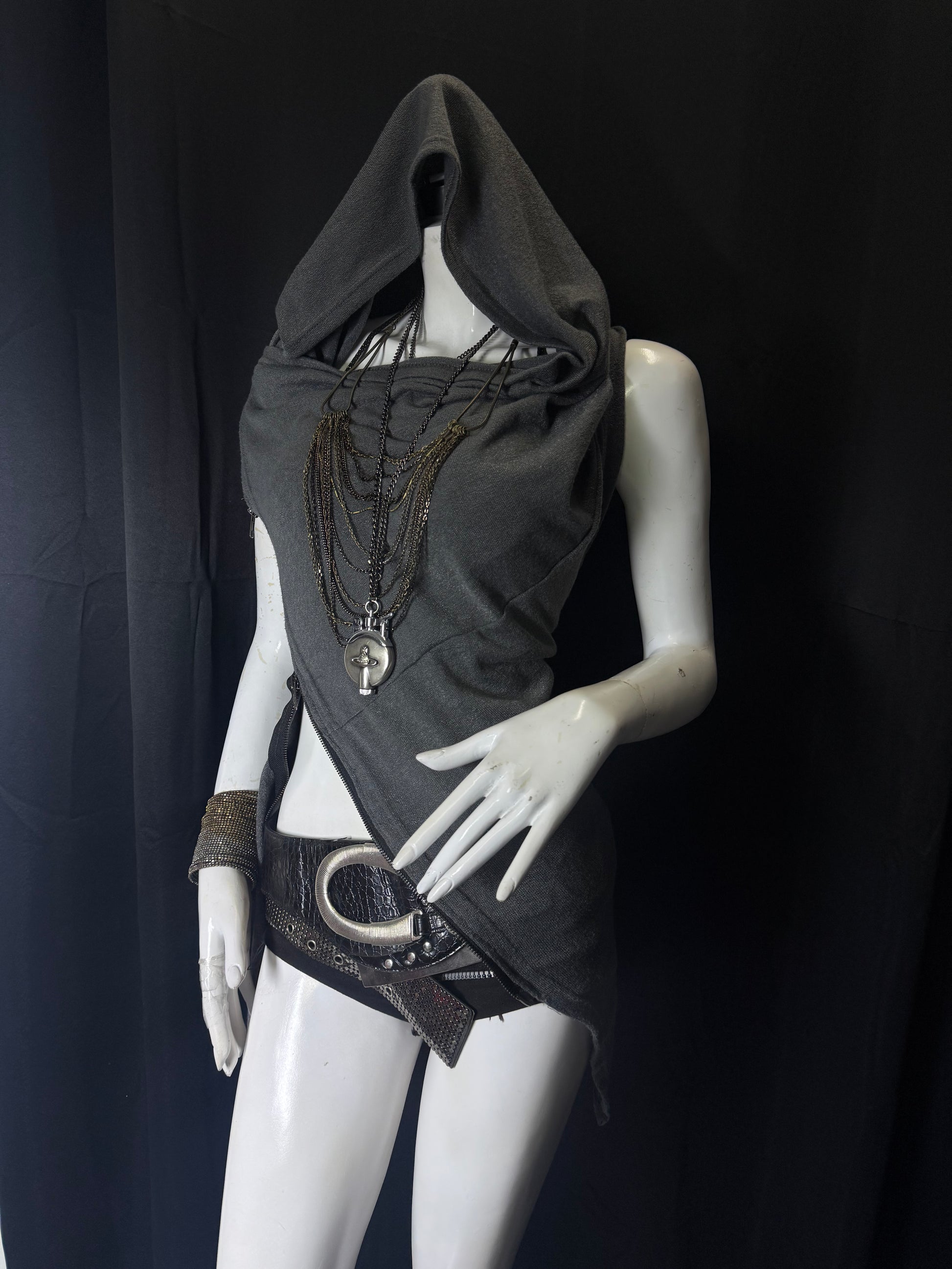 B2V- NO TAG ASSASSINSHIRT༒