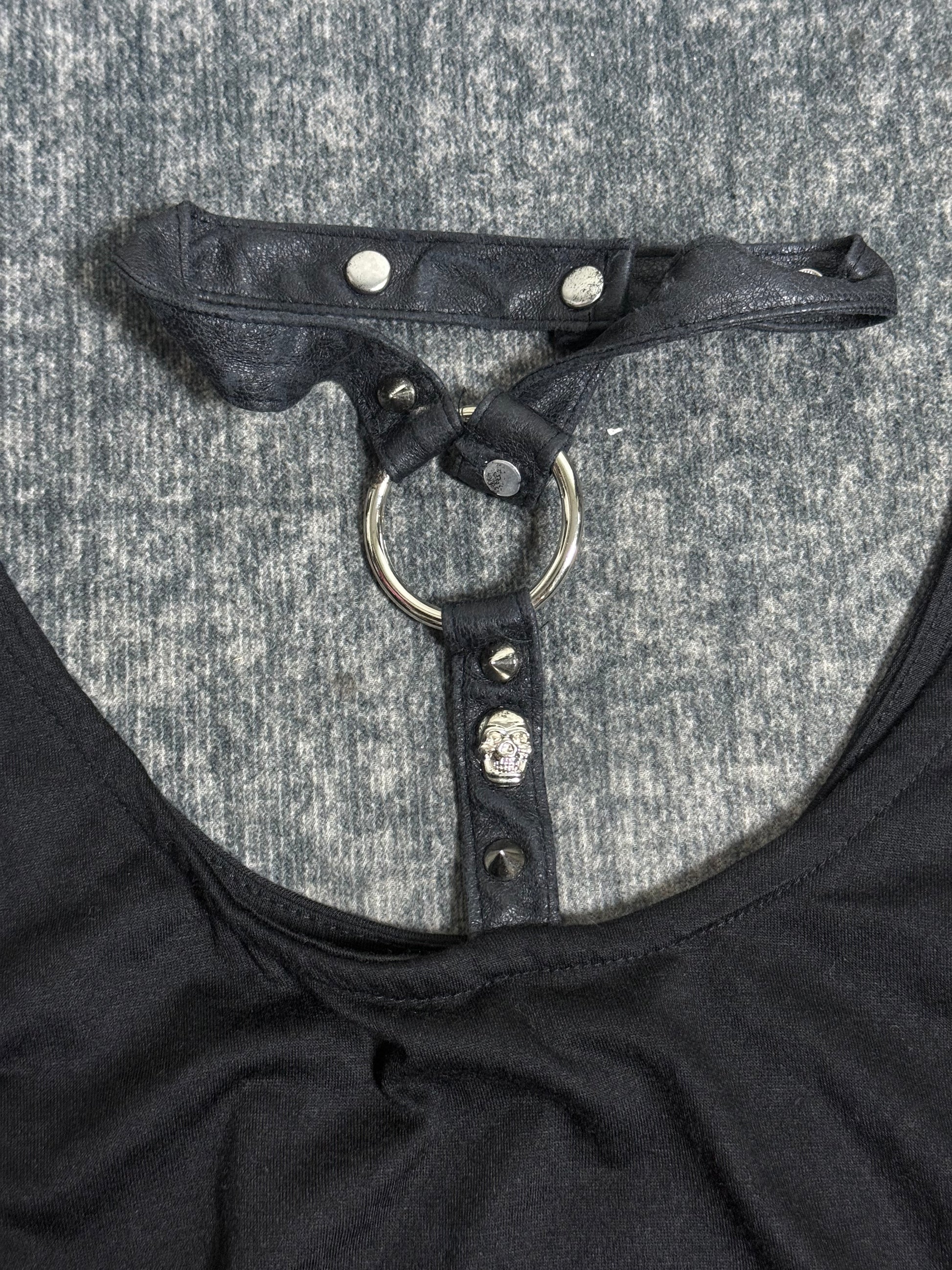 B2V- GLAD NEWS SHIRT༒