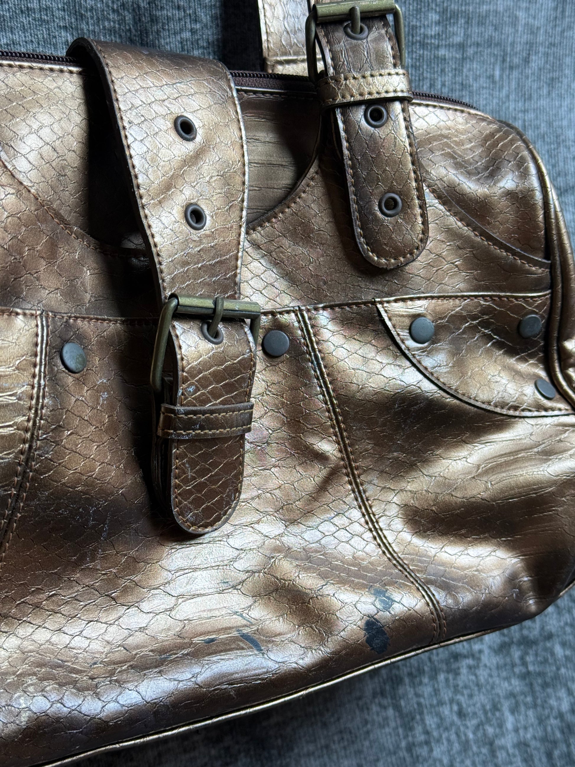 IOPE SHOULDER BAG
