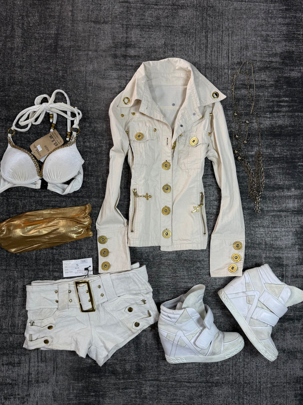 670826BAD2WEAR