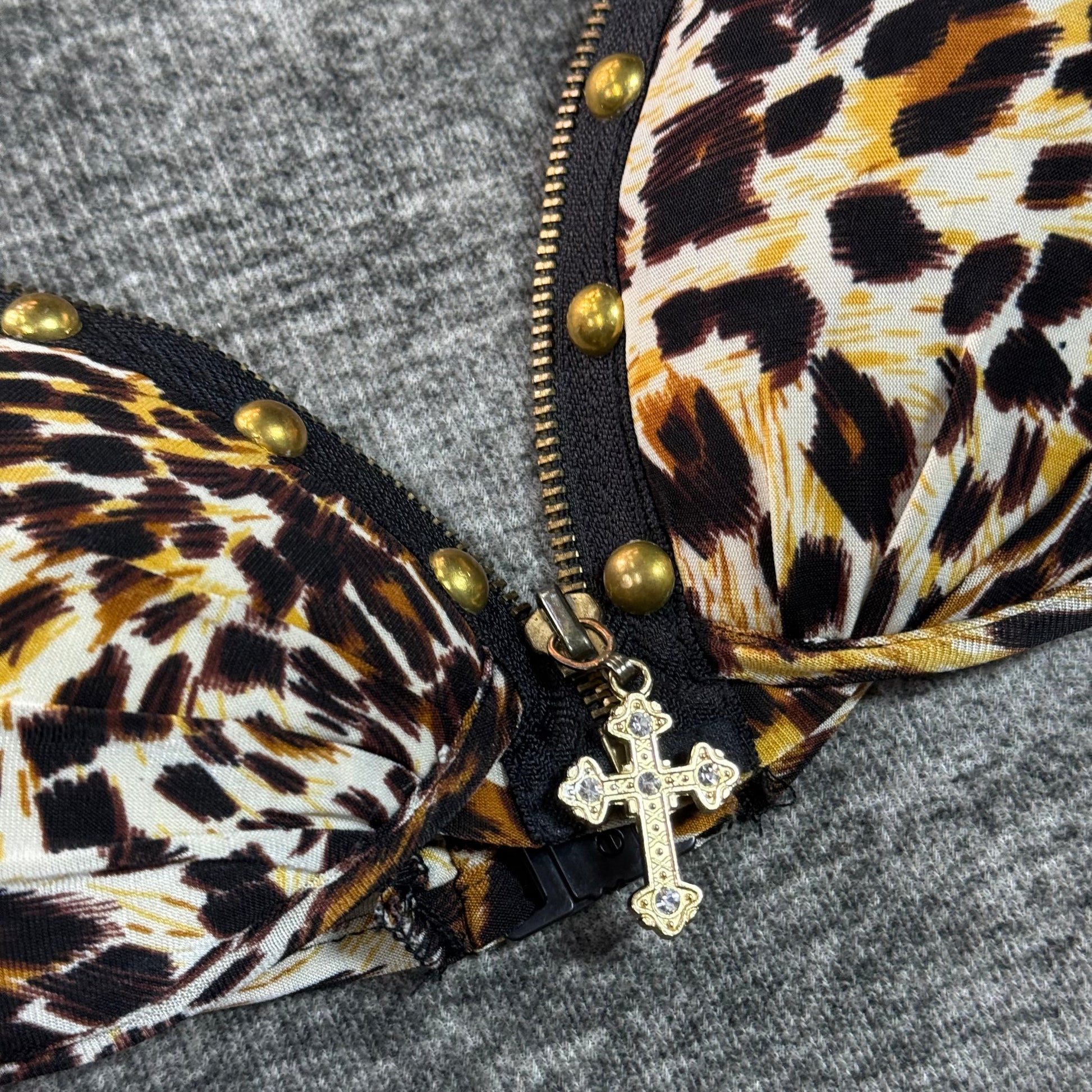 1030826BAD2WEAR