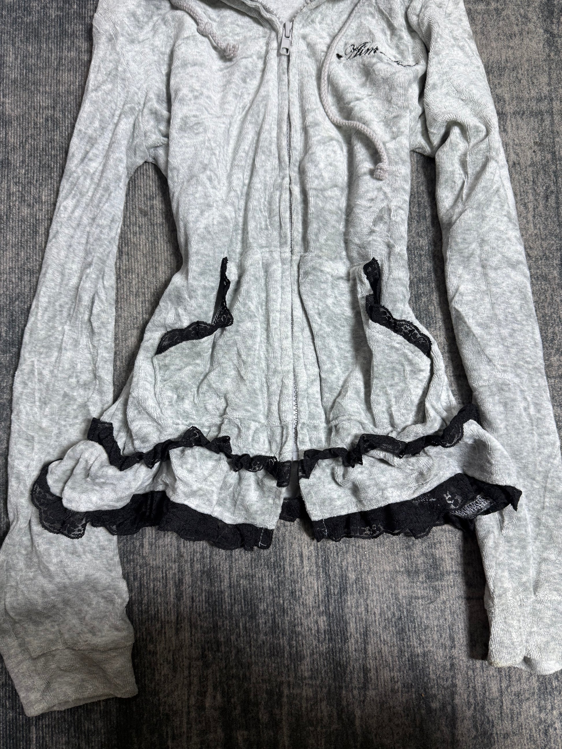 B2V-AIMERFEEL HOODIE ༒