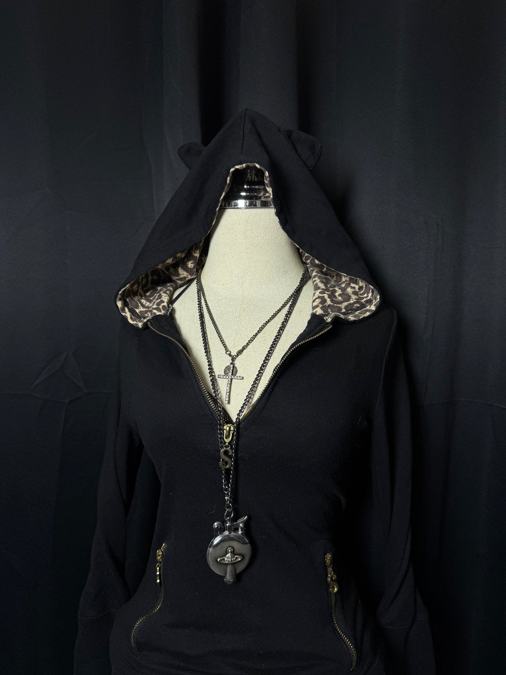 B2V-GAHY GAL HOODIE༒