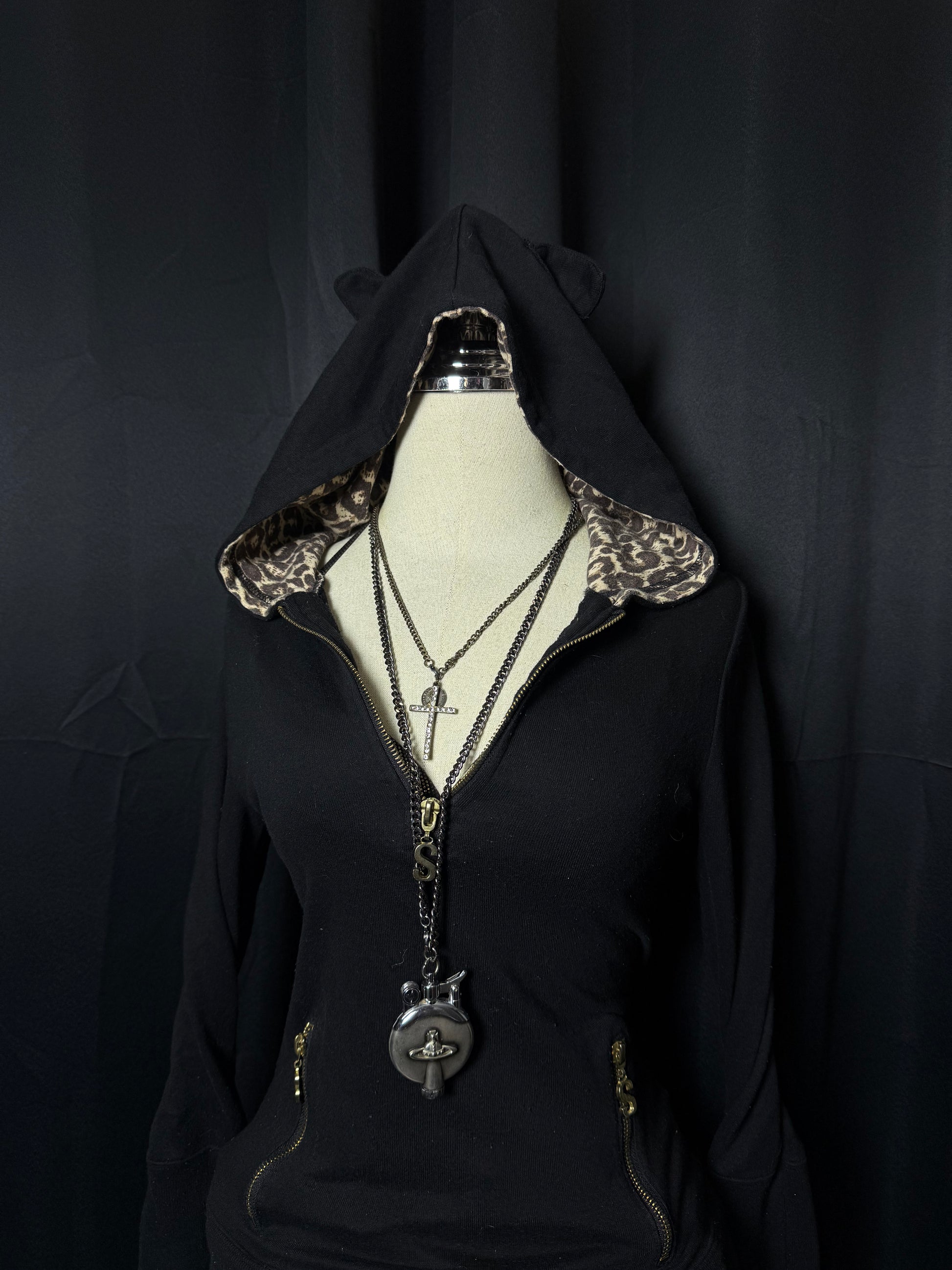 B2V-GAHY GAL HOODIE༒