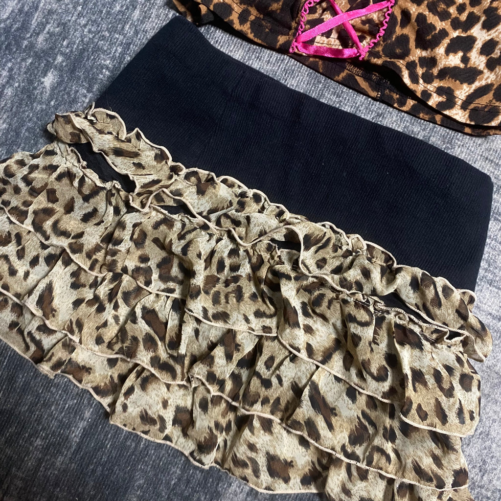 ༒𝐁𝟐𝐕༒𝟏 𝐎𝐅 𝟏 𝐋𝐈𝐌𝐈𝐓𝐄𝐃 𝐎𝐔𝐓𝐅𝐈𝐓