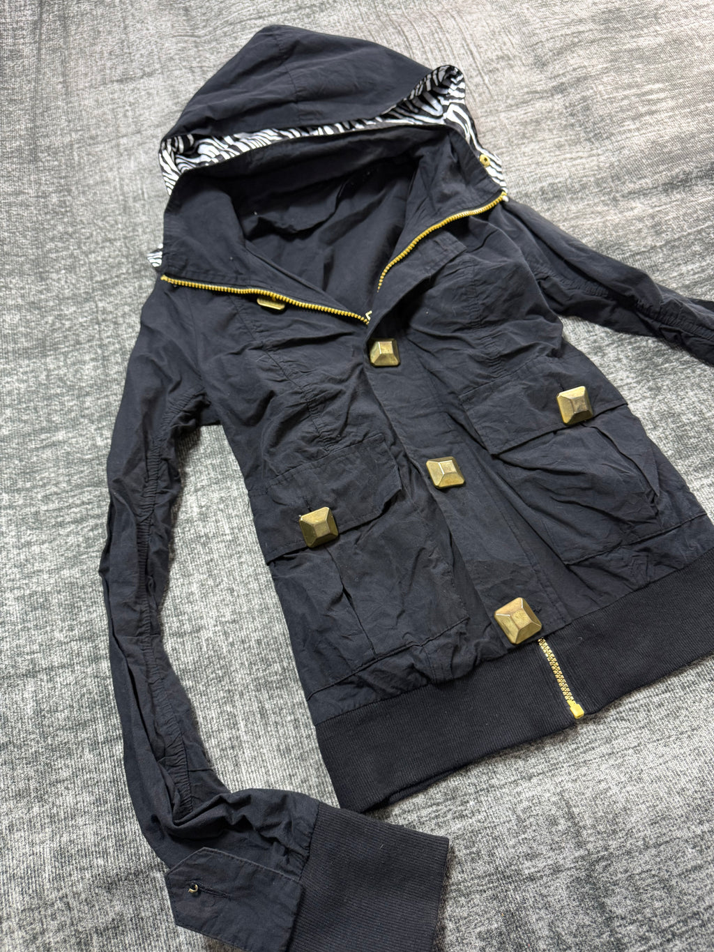 DIALLE LAISEN ZEBRA HOODIE༒