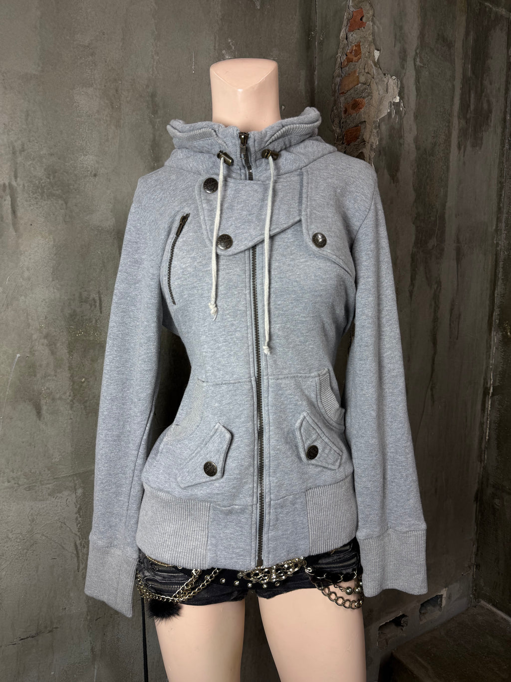 560826BAD2WEAR