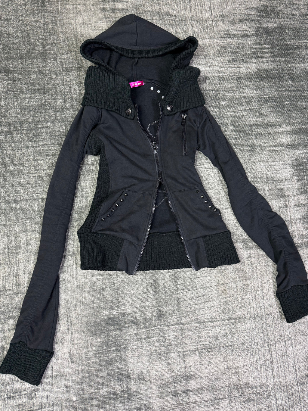 2110926BAD2WEAR