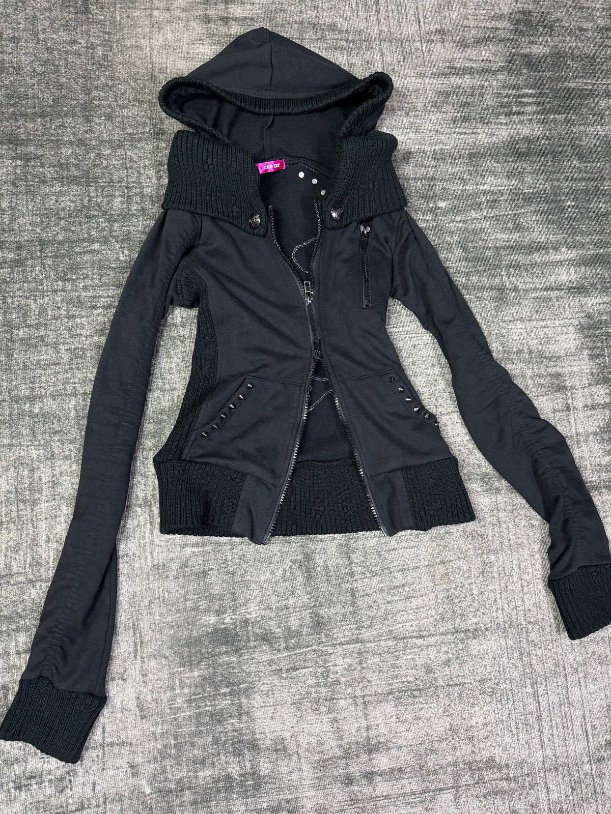2110926BAD2WEAR
