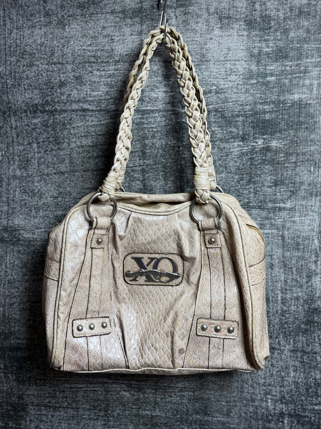 XOXO SHOULDER BAG