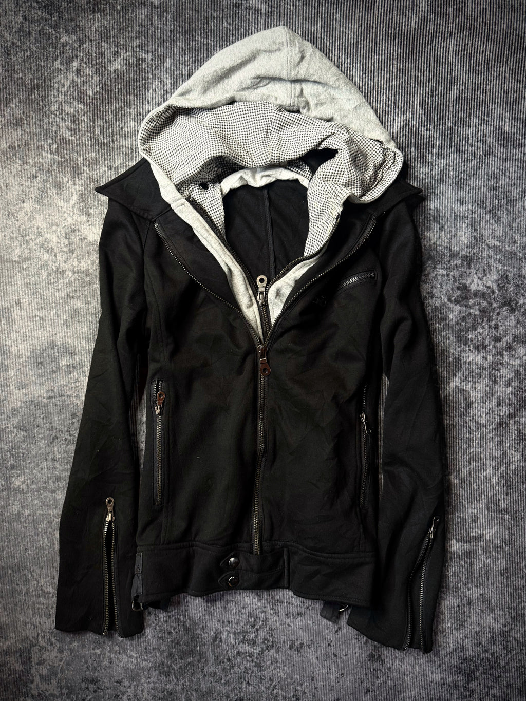 640726BAD2WEAR
