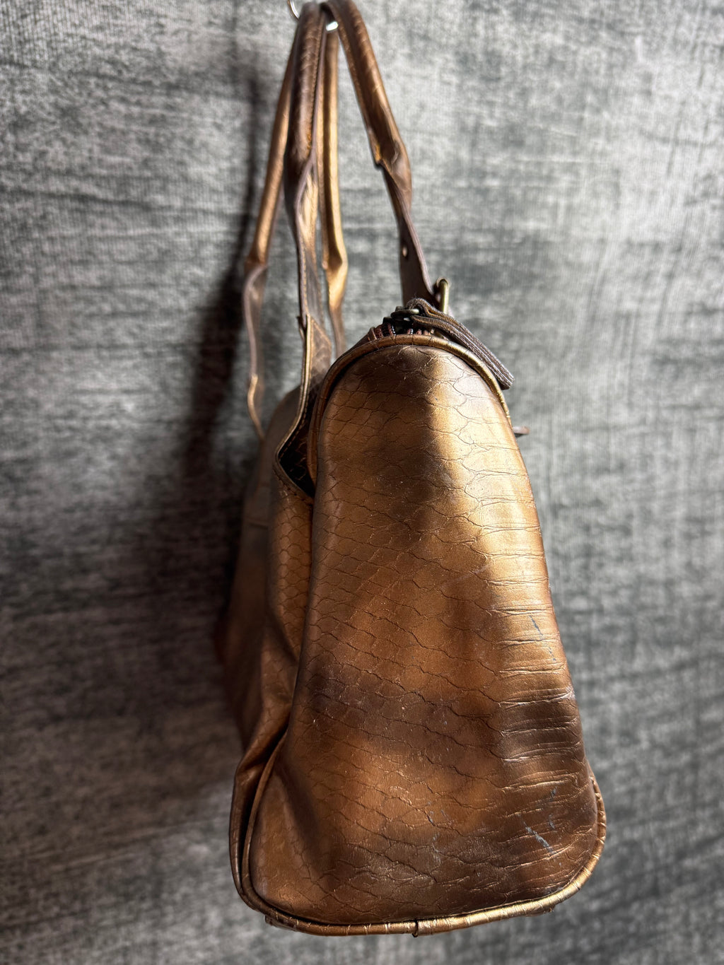 IOPE SHOULDER BAG