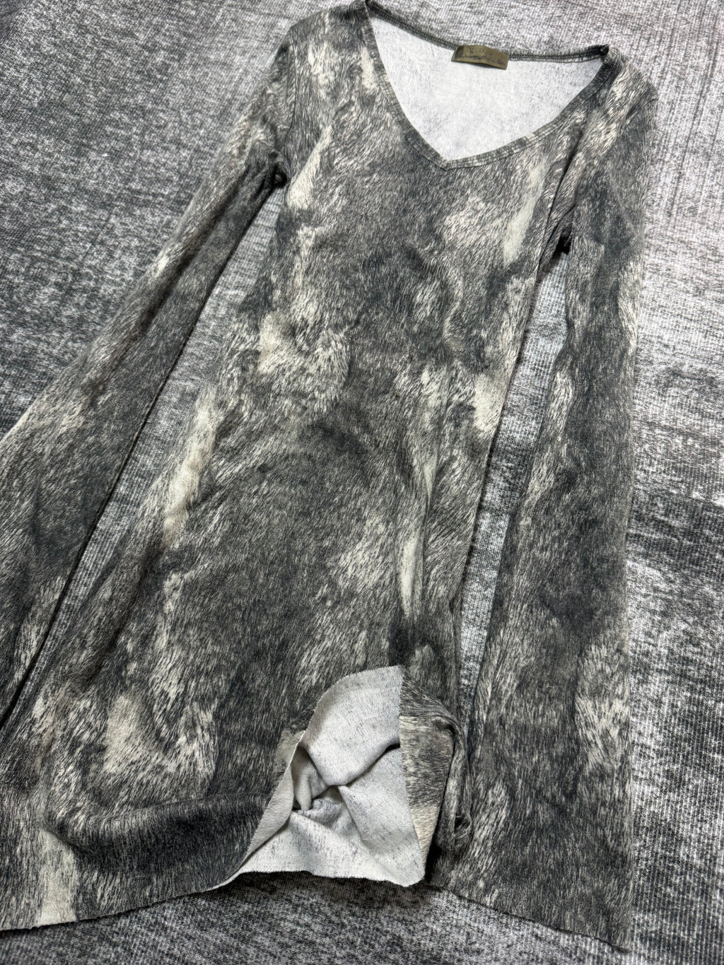 GOA WOLF LONG SLEEVE ༒