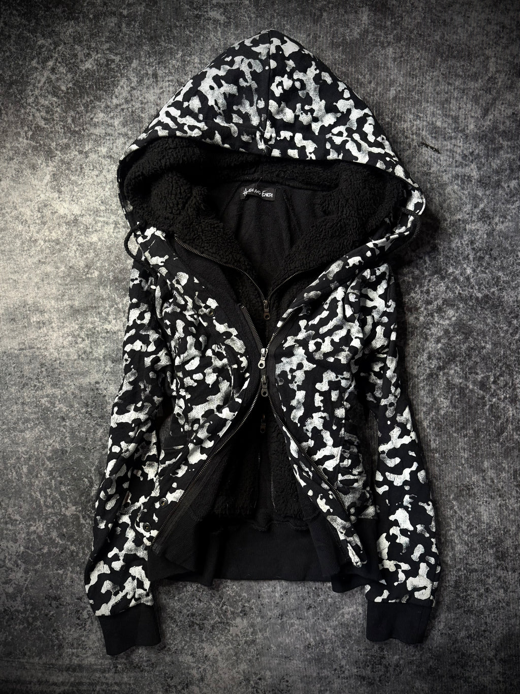 680726BAD2WEAR