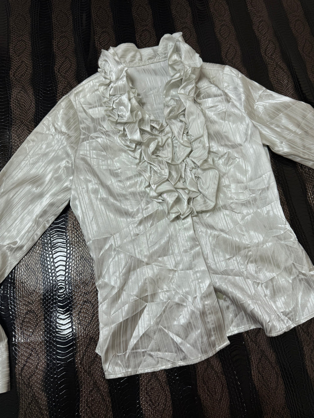 B2V 11R T-SHIRT ༒