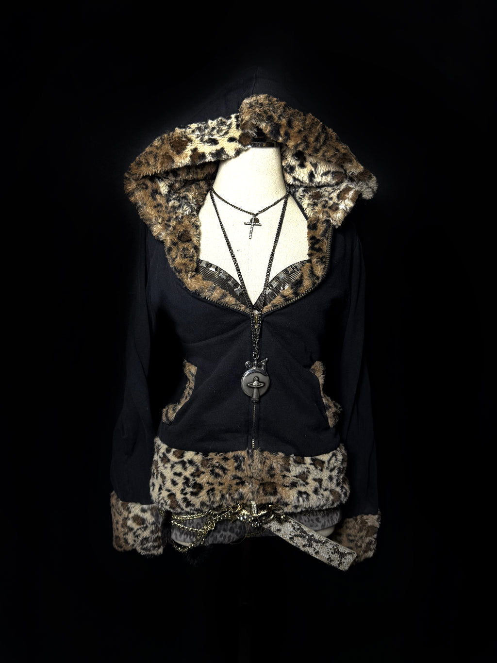 B2V-AiMERFEEL HOODIE༒