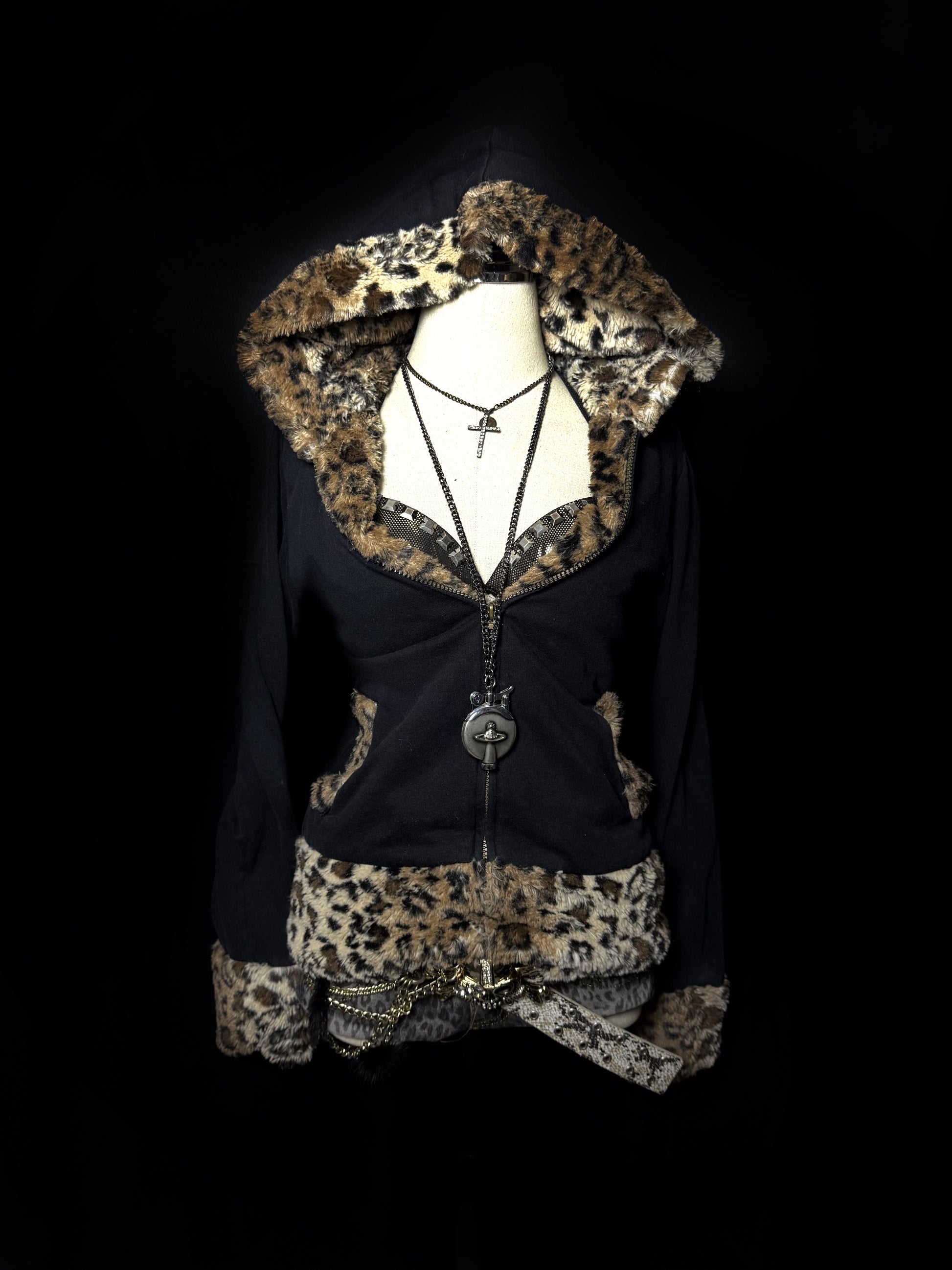 B2V-AiMERFEEL HOODIE༒