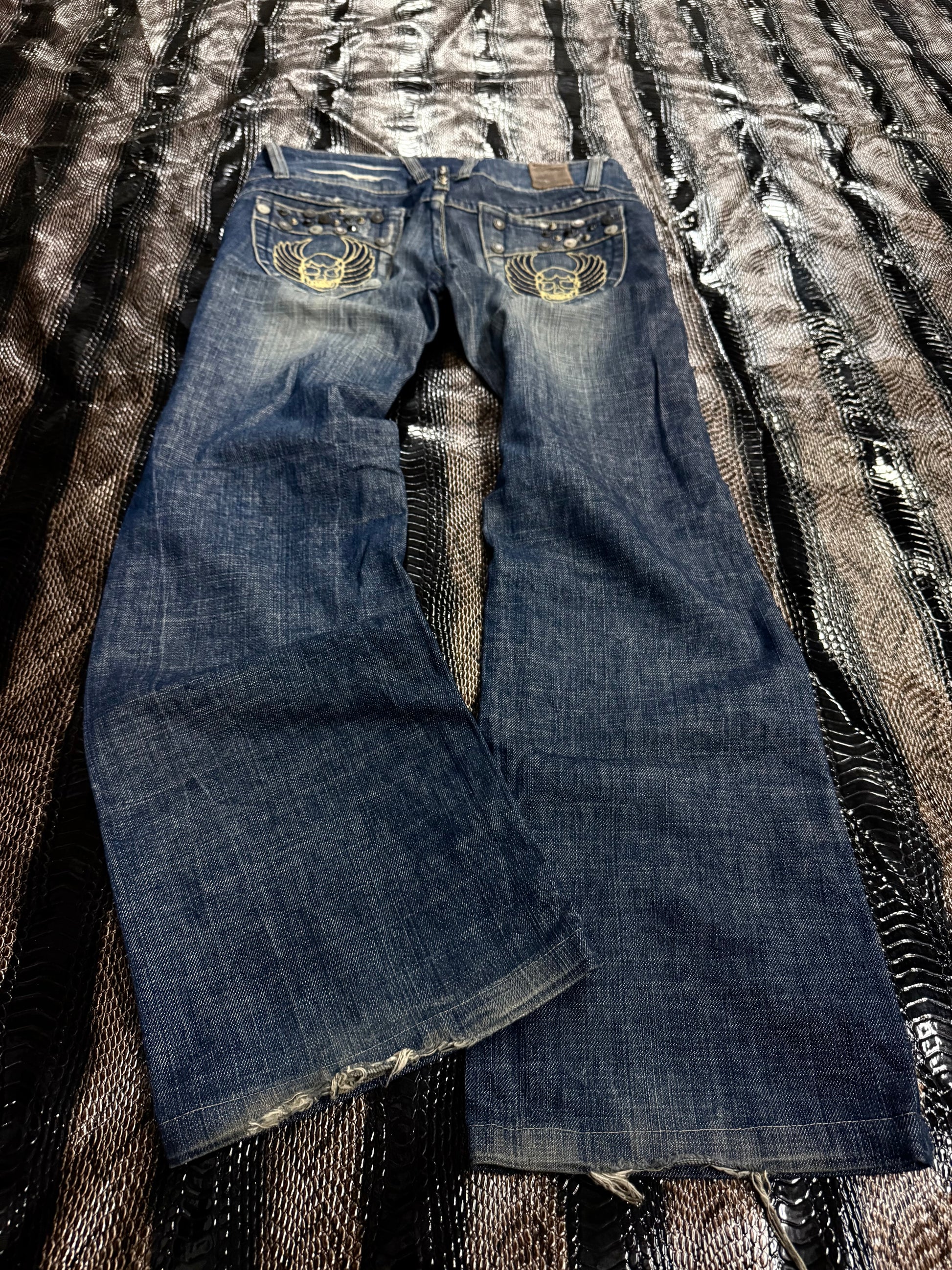 030626BAD2WEAR