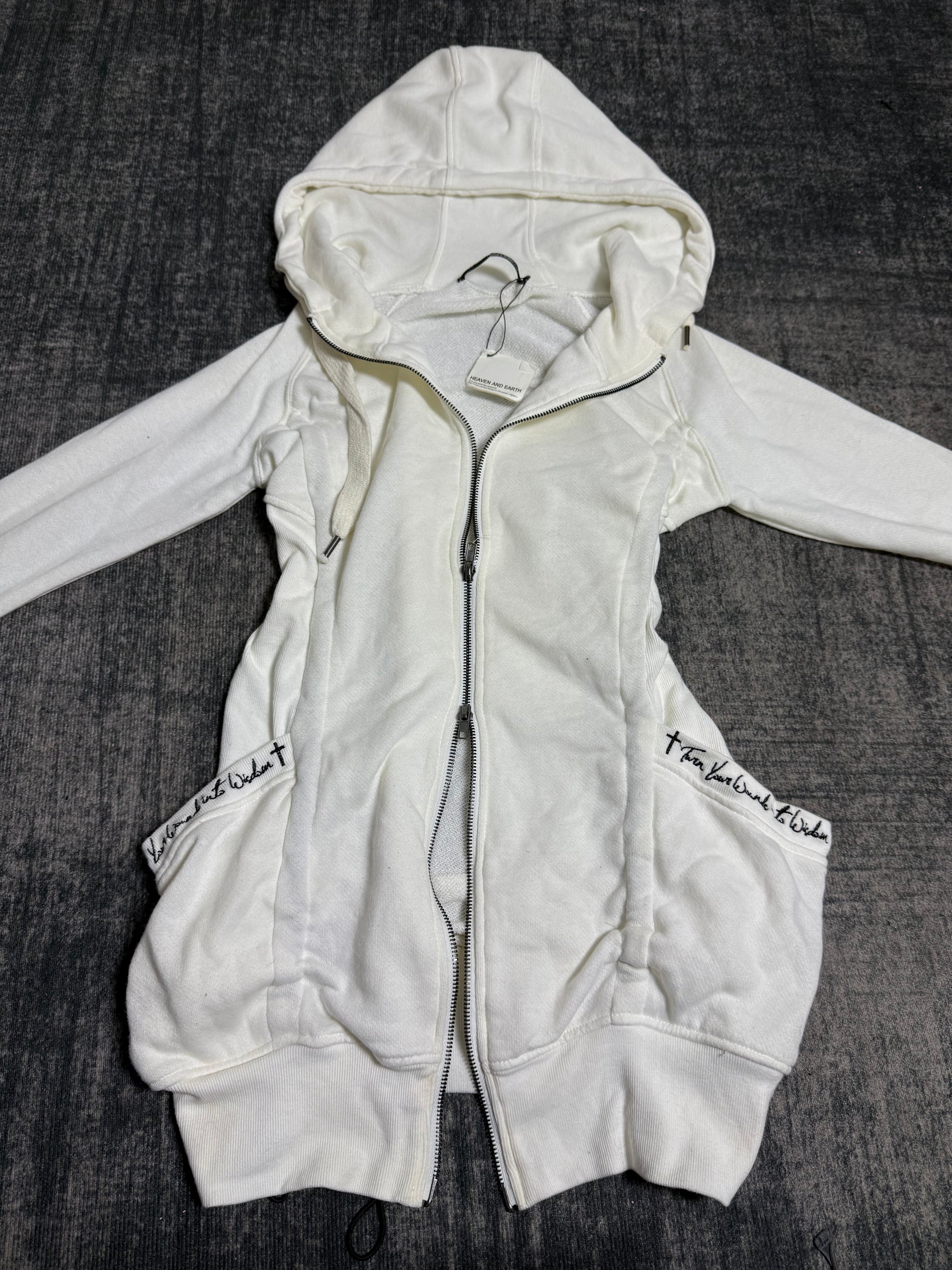 B2V-HAVEN AND EARTH HOODIE ༒