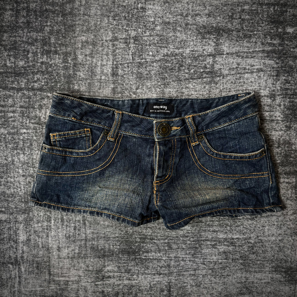 470926BAD2WEAR