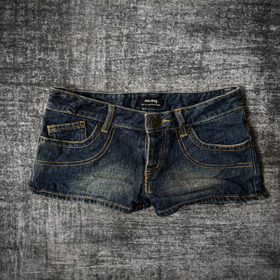470926BAD2WEAR