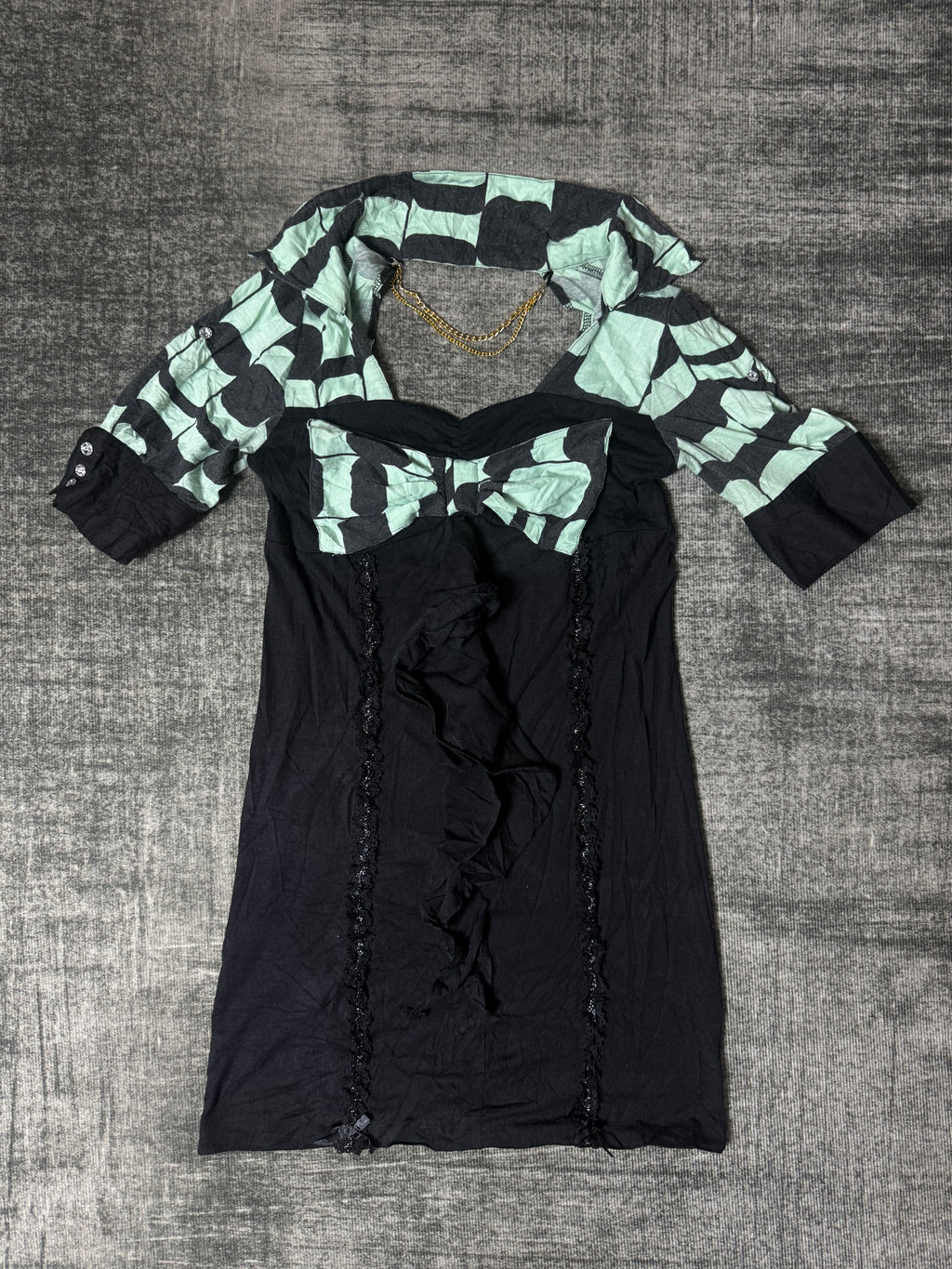 810926BAD2WEAR