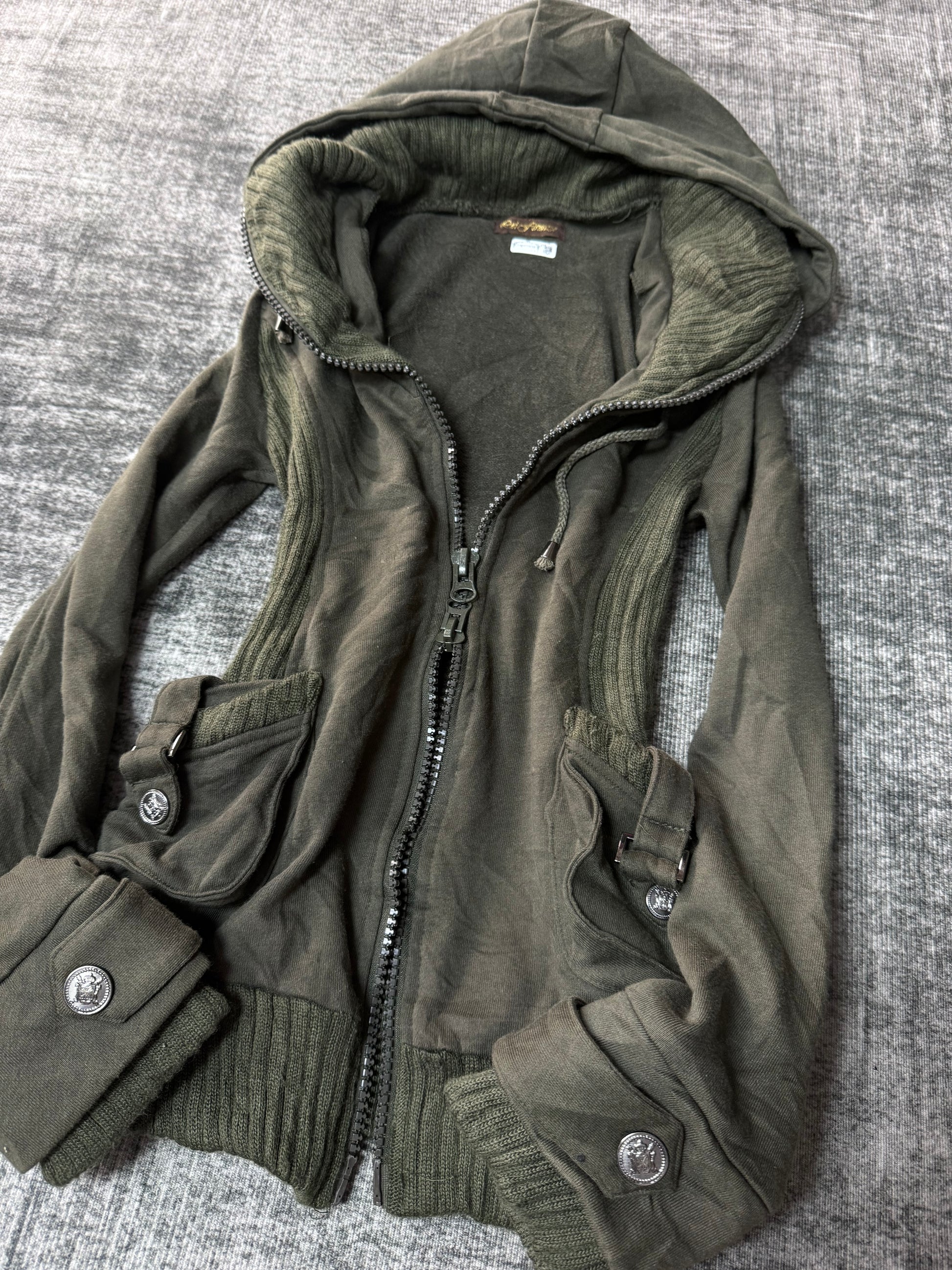970826BAD2WEAR
