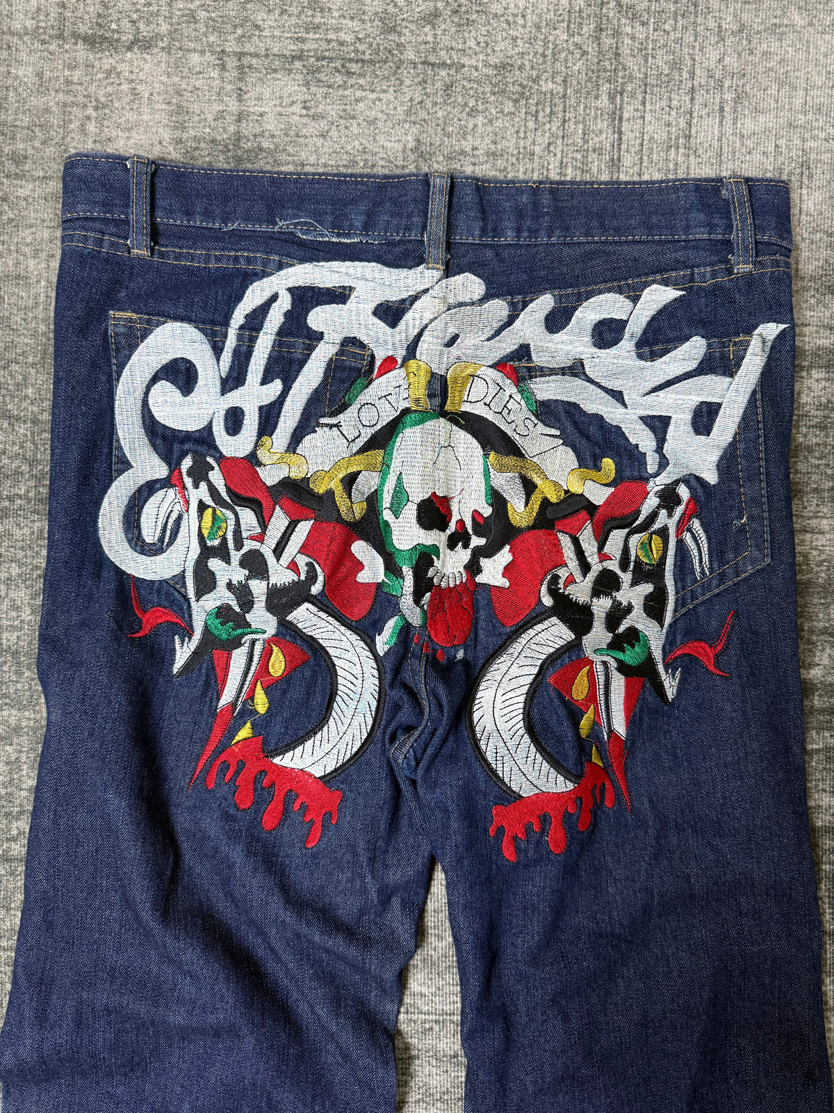 680926BAD2WEAR