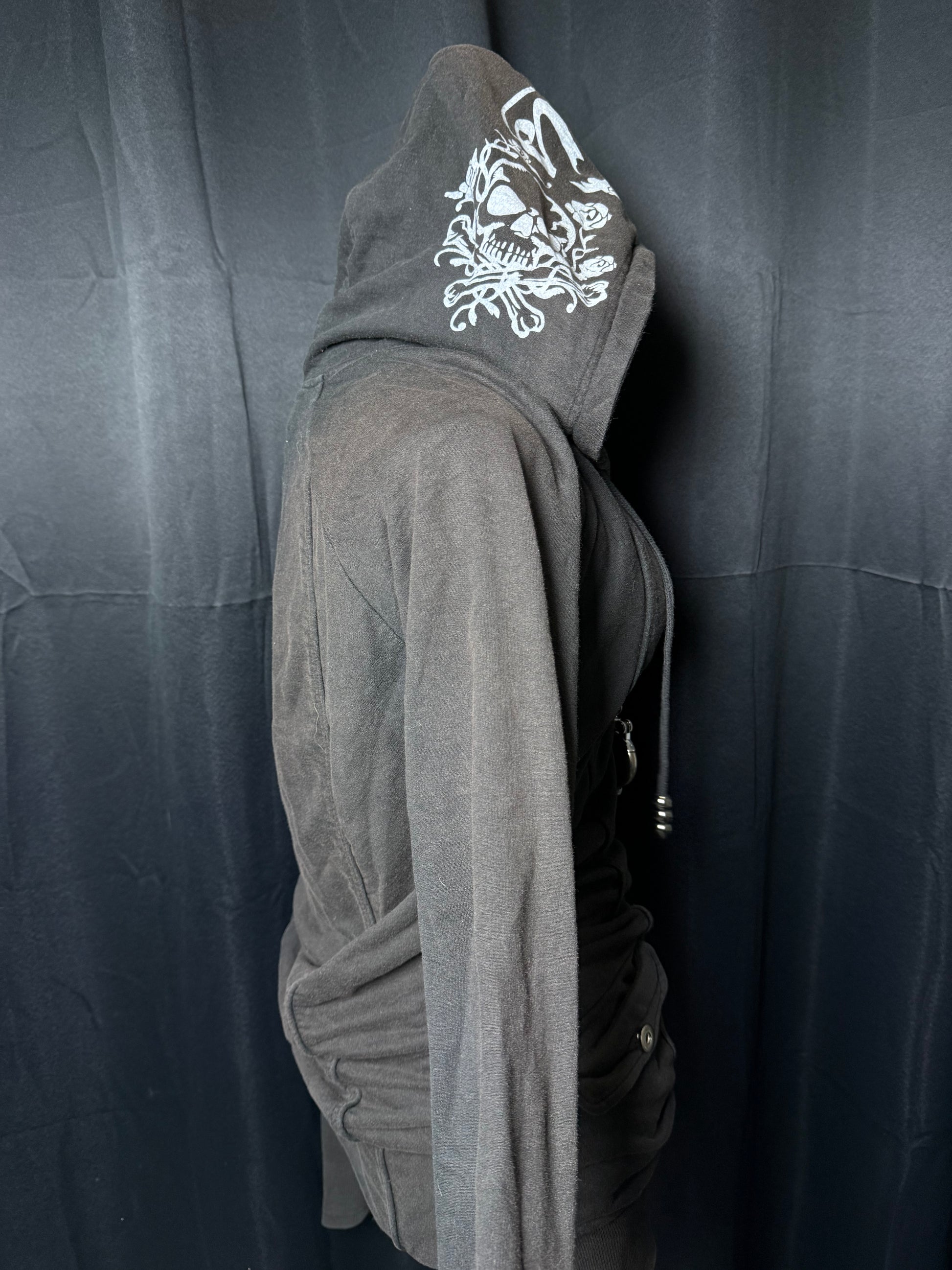 B2V- CALOLLE HOODIE༒