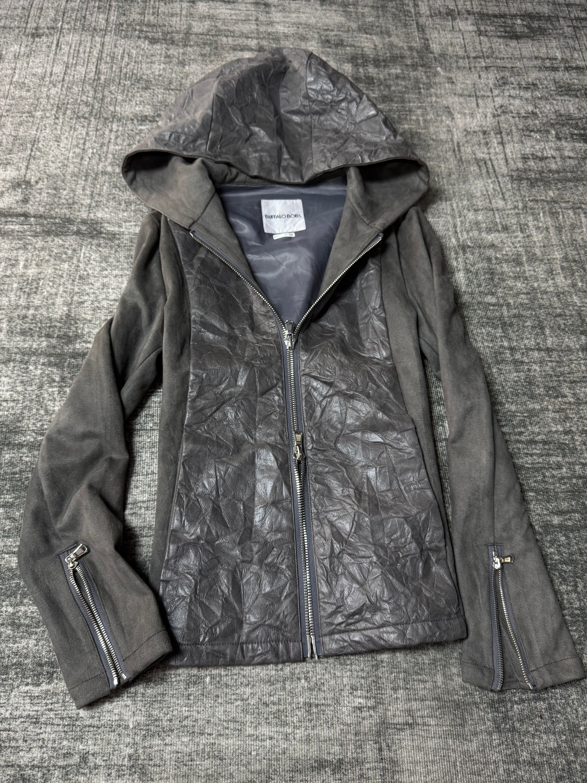 820826BAD2WEAR