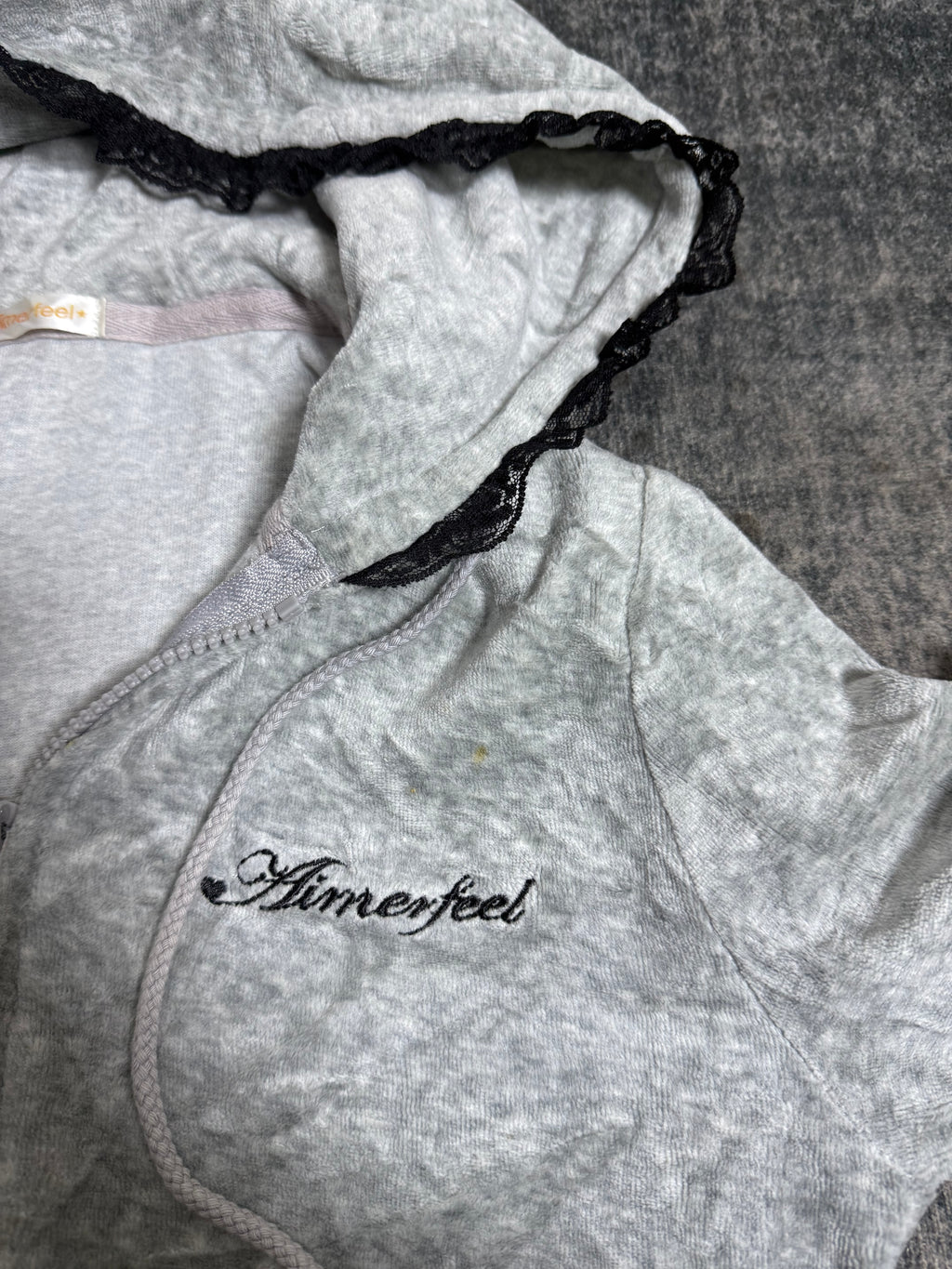 B2V-AIMERFEEL HOODIE ༒