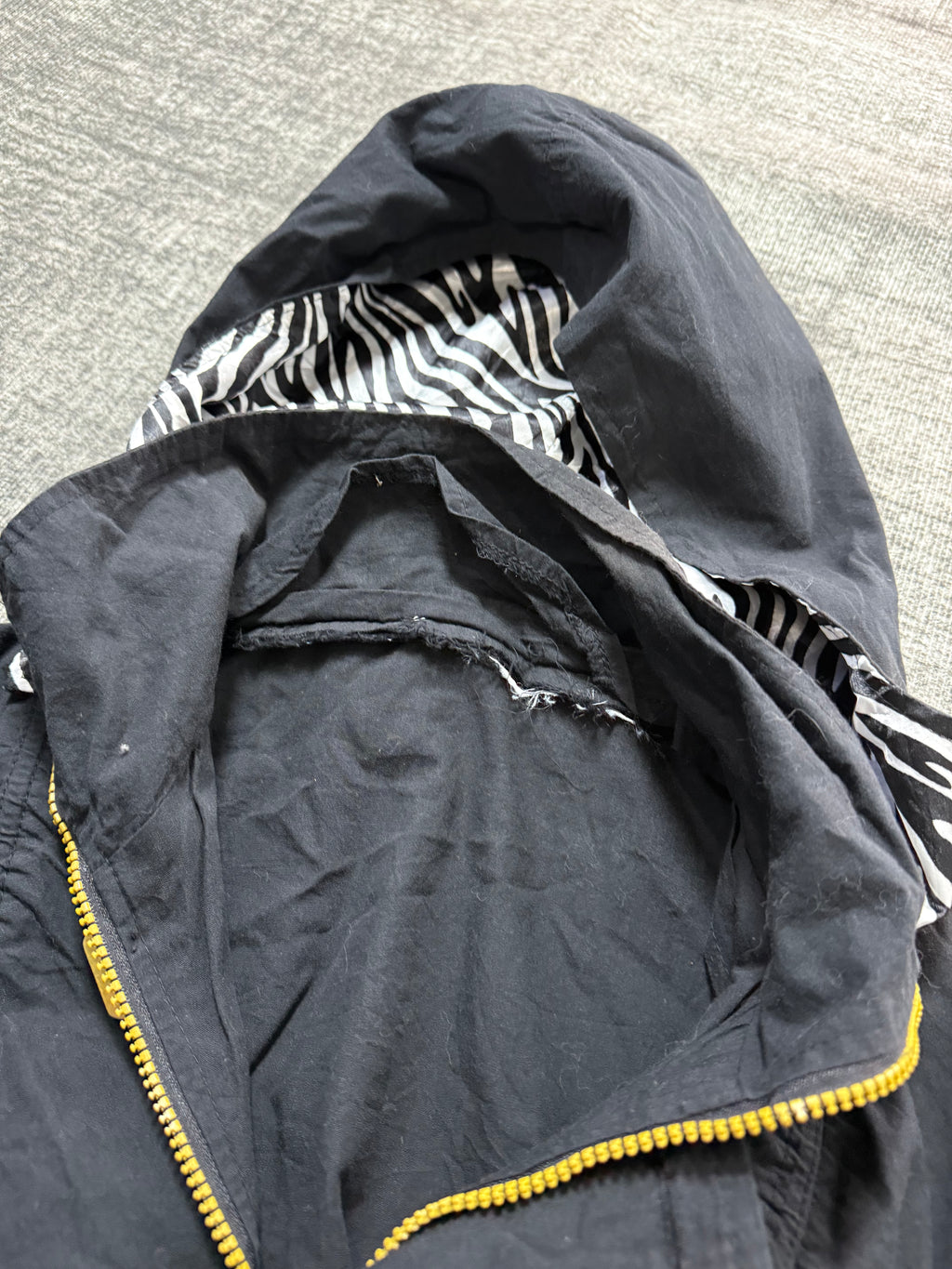 DIALLE LAISEN ZEBRA HOODIE༒