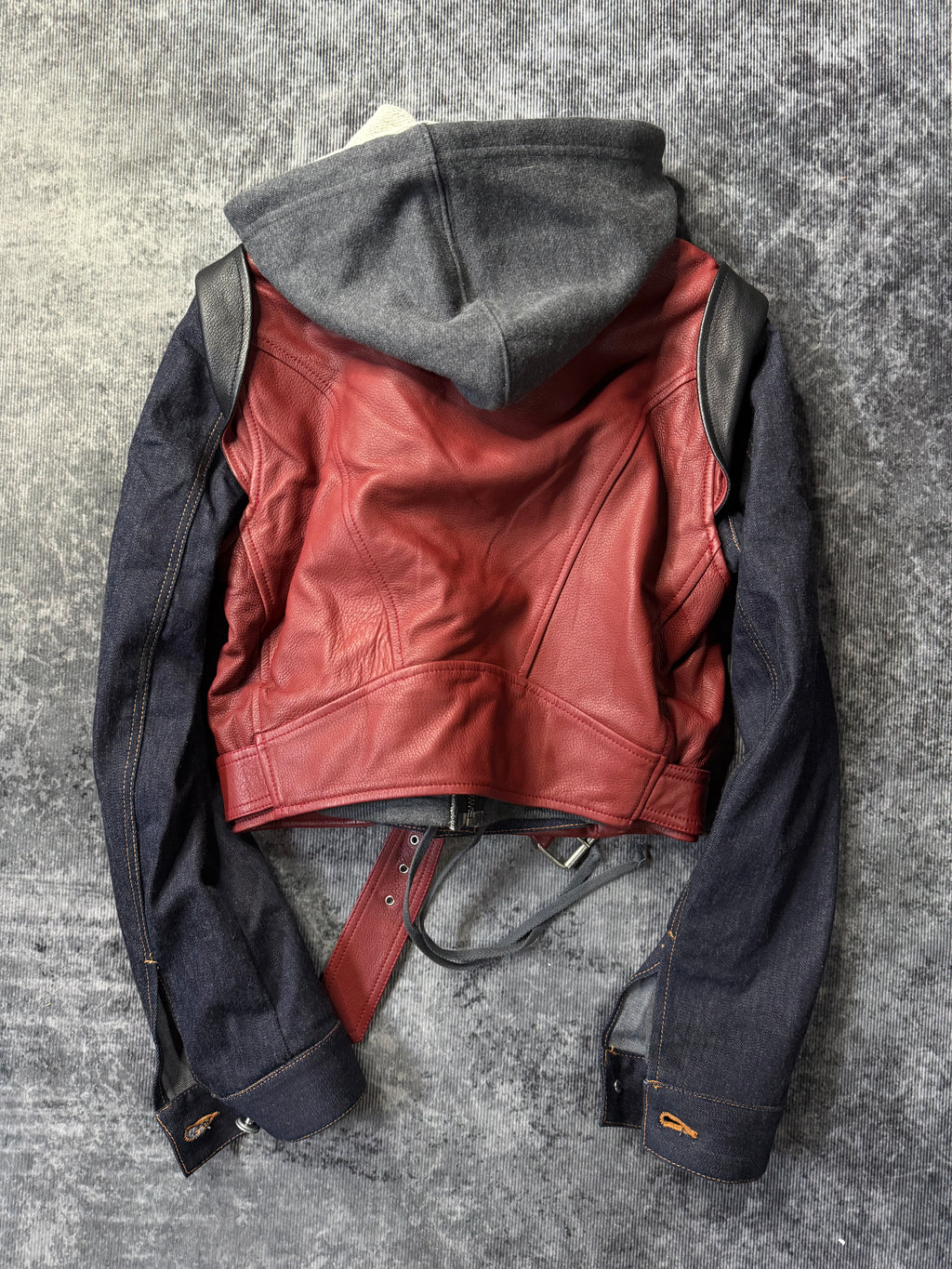 560726BAD2WEAR