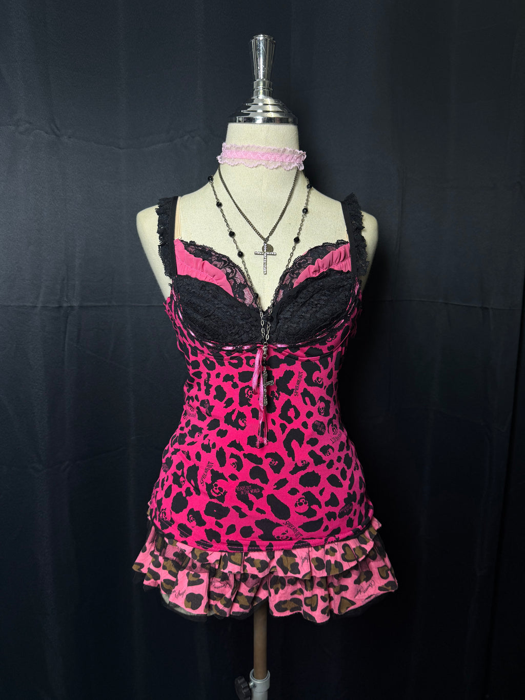 ༒𝐁𝟐𝐕༒𝟏 𝐎𝐅 𝟏 𝐋𝐈𝐌𝐈𝐓𝐄𝐃 𝐎𝐔𝐓𝐅𝐈𝐓