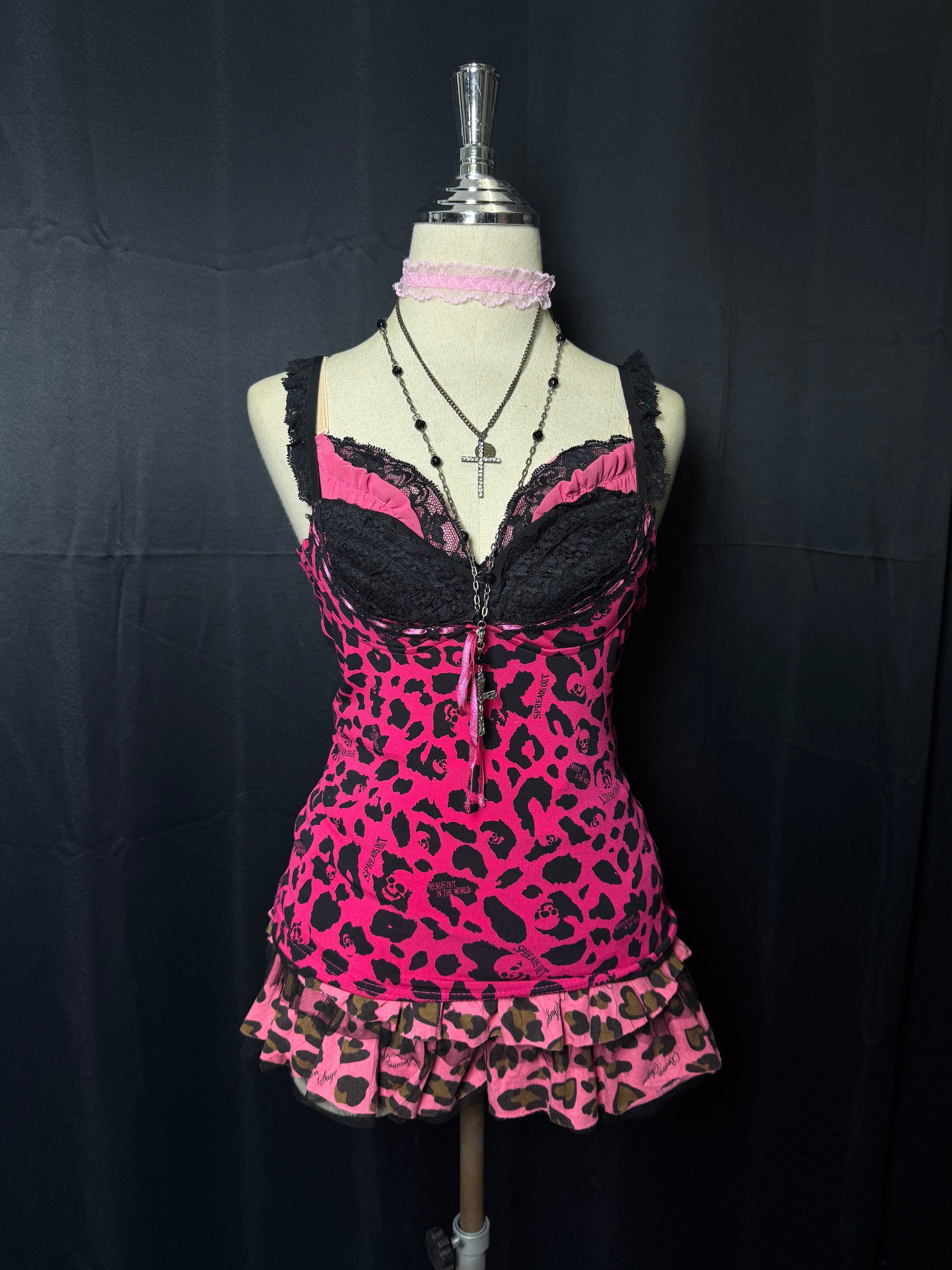 ༒𝐁𝟐𝐕༒𝟏 𝐎𝐅 𝟏 𝐋𝐈𝐌𝐈𝐓𝐄𝐃 𝐎𝐔𝐓𝐅𝐈𝐓