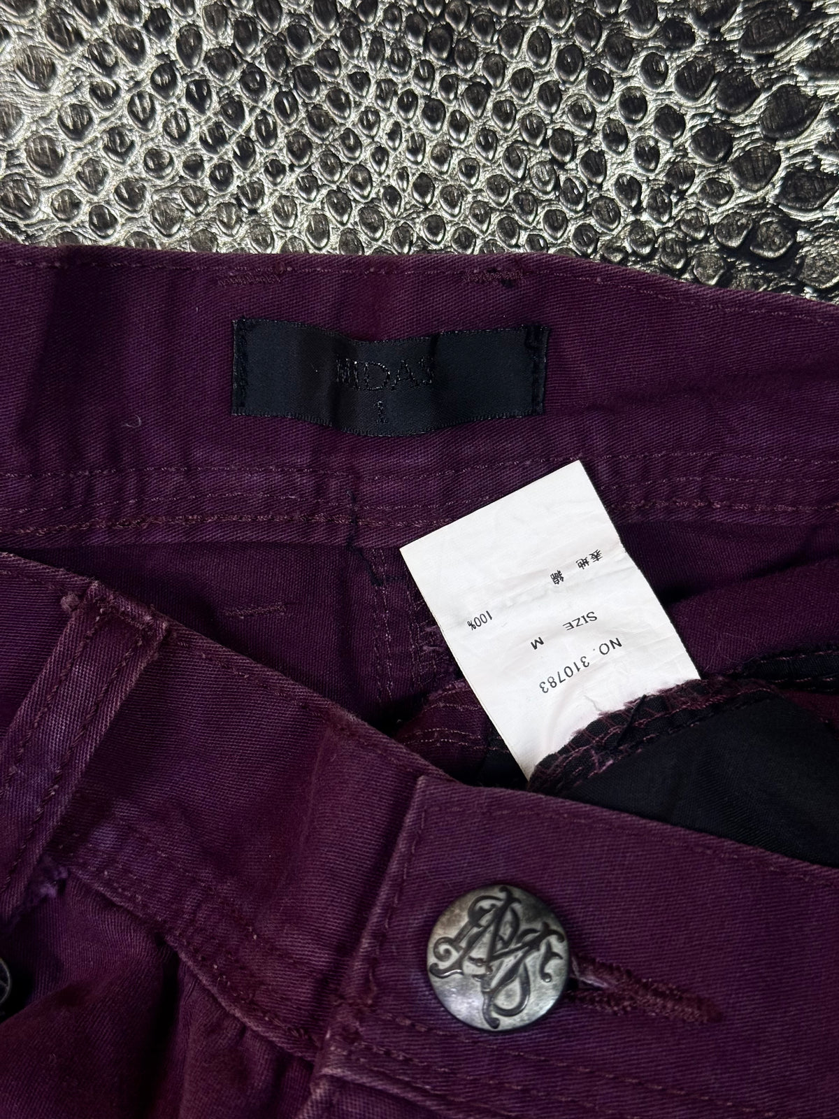 1970926BAD2WEAR